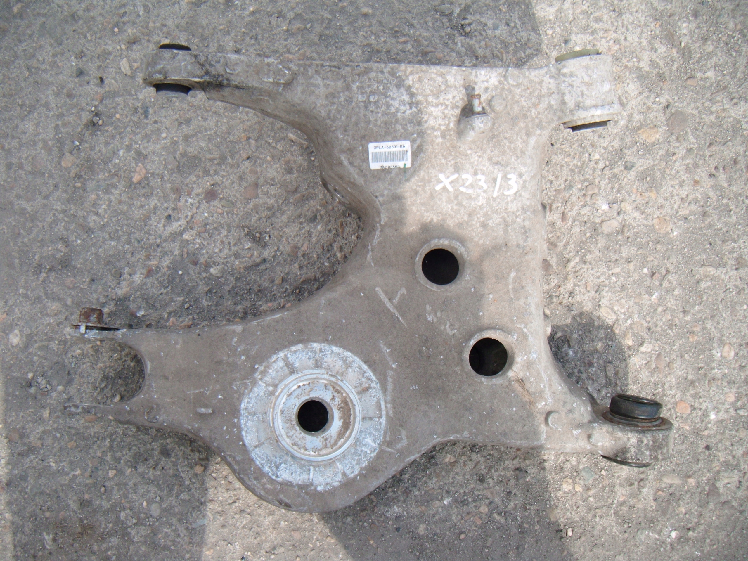 RANGE ROVER SPORT L494 13- WAHACZ LEWY TYŁ