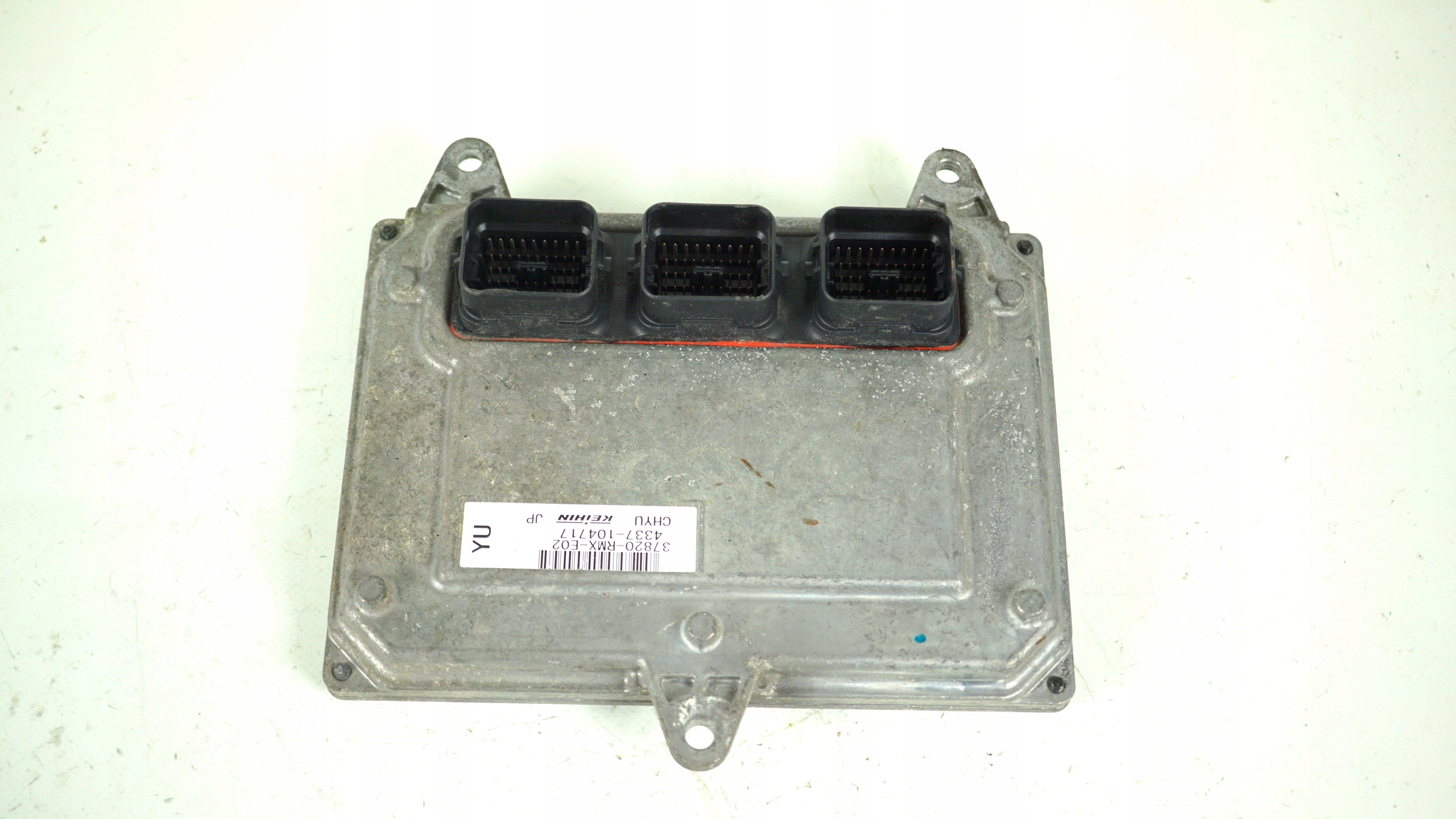computer control unit of the engine HONDA CIVIC 8 VIII UFO 1.3 37820-RMX-E02 YU