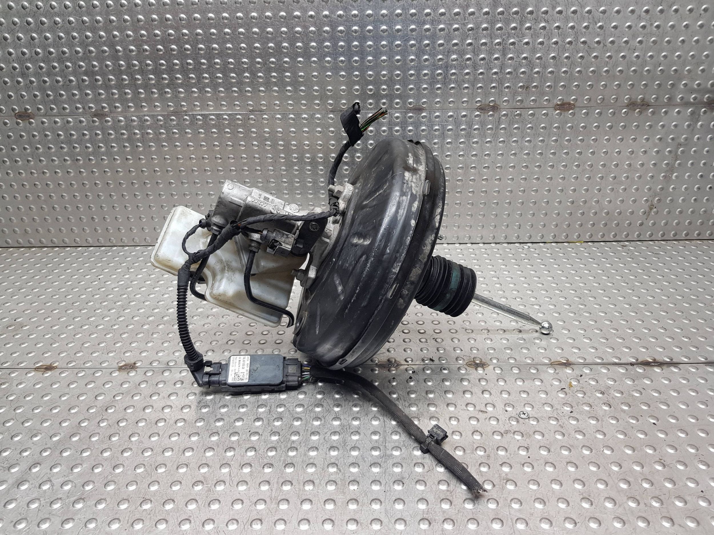 servo Servofreno 5Q1614105DA OCTAVIA III GOLF VII LEON III A3 8V EU