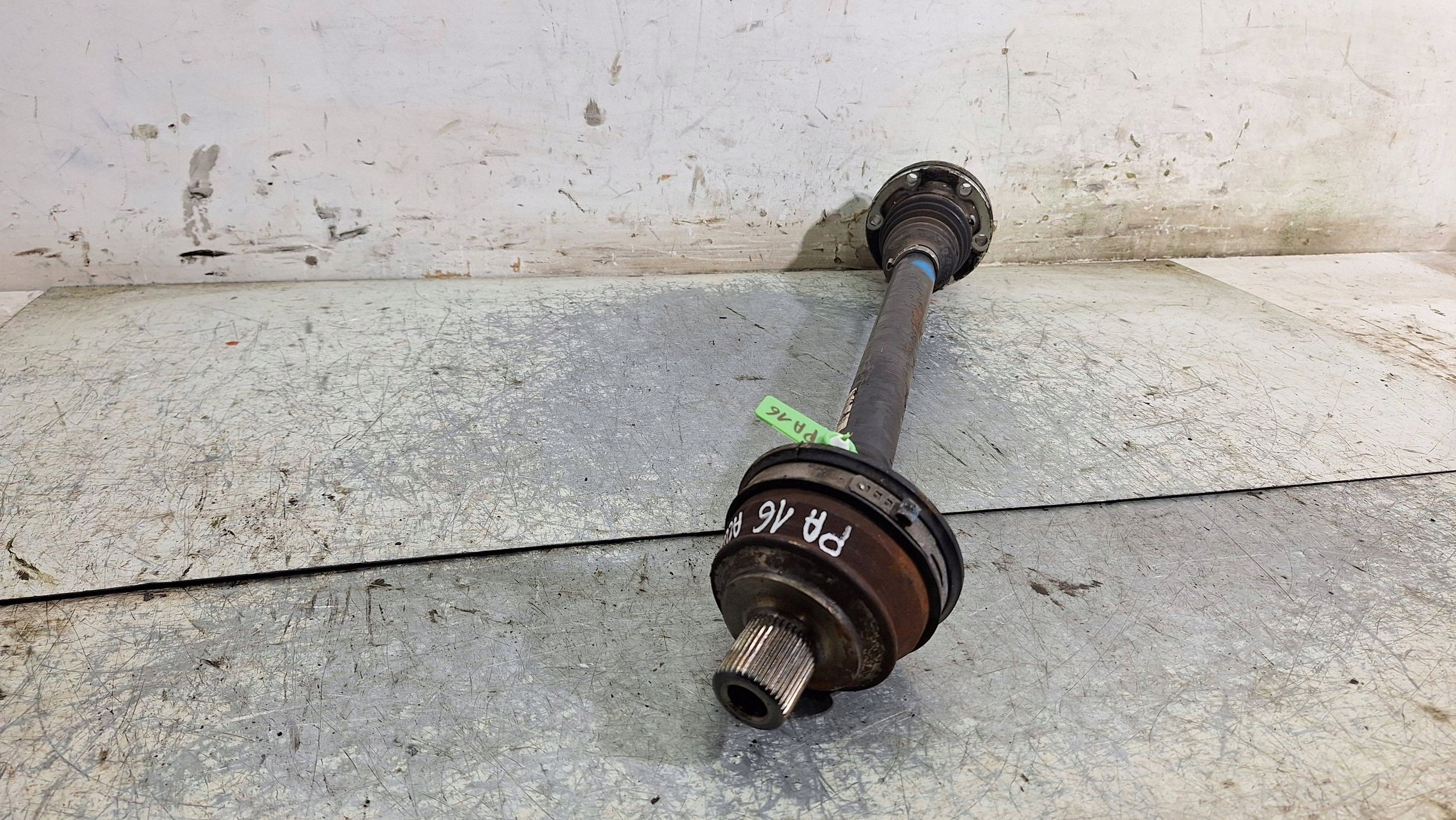 semi-axis left rear part 4F0501203B AUDI A6 C6 3.0TDI QUATTRO