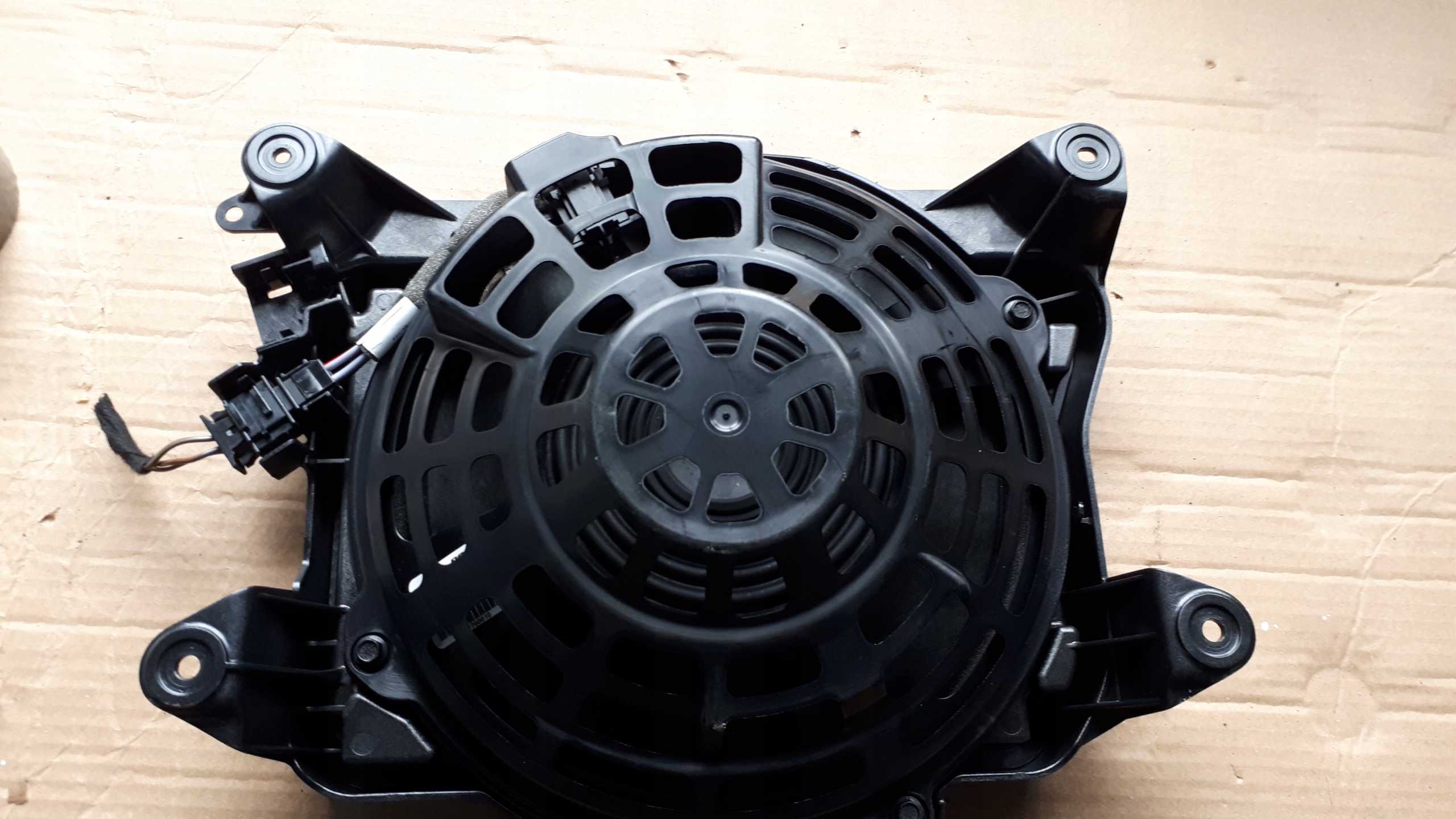 S6 C7 4G A6 speaker SUBWOOFER BOSE 4G1035709 sedan