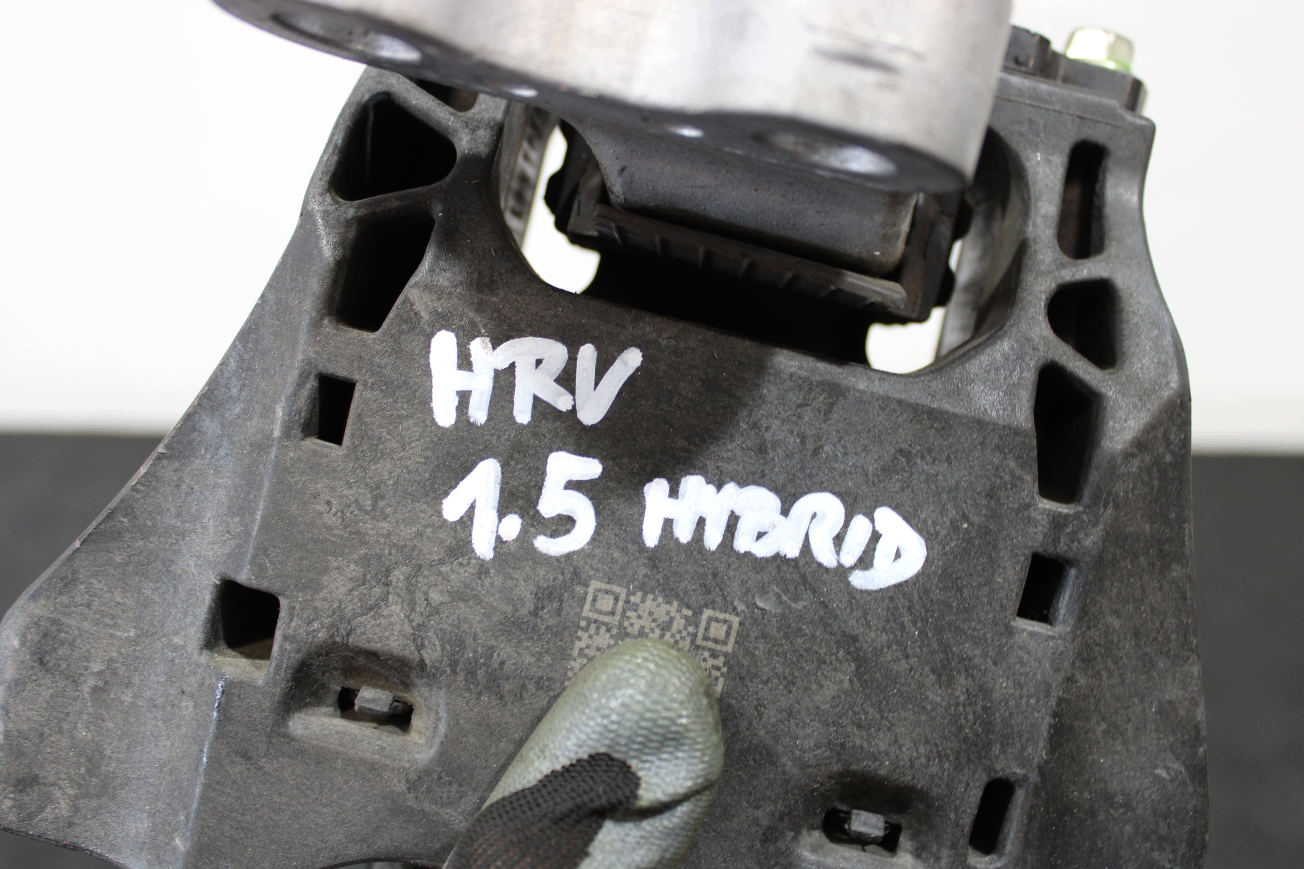 holder engine mount HONDA HRV H-RV III 3 2021