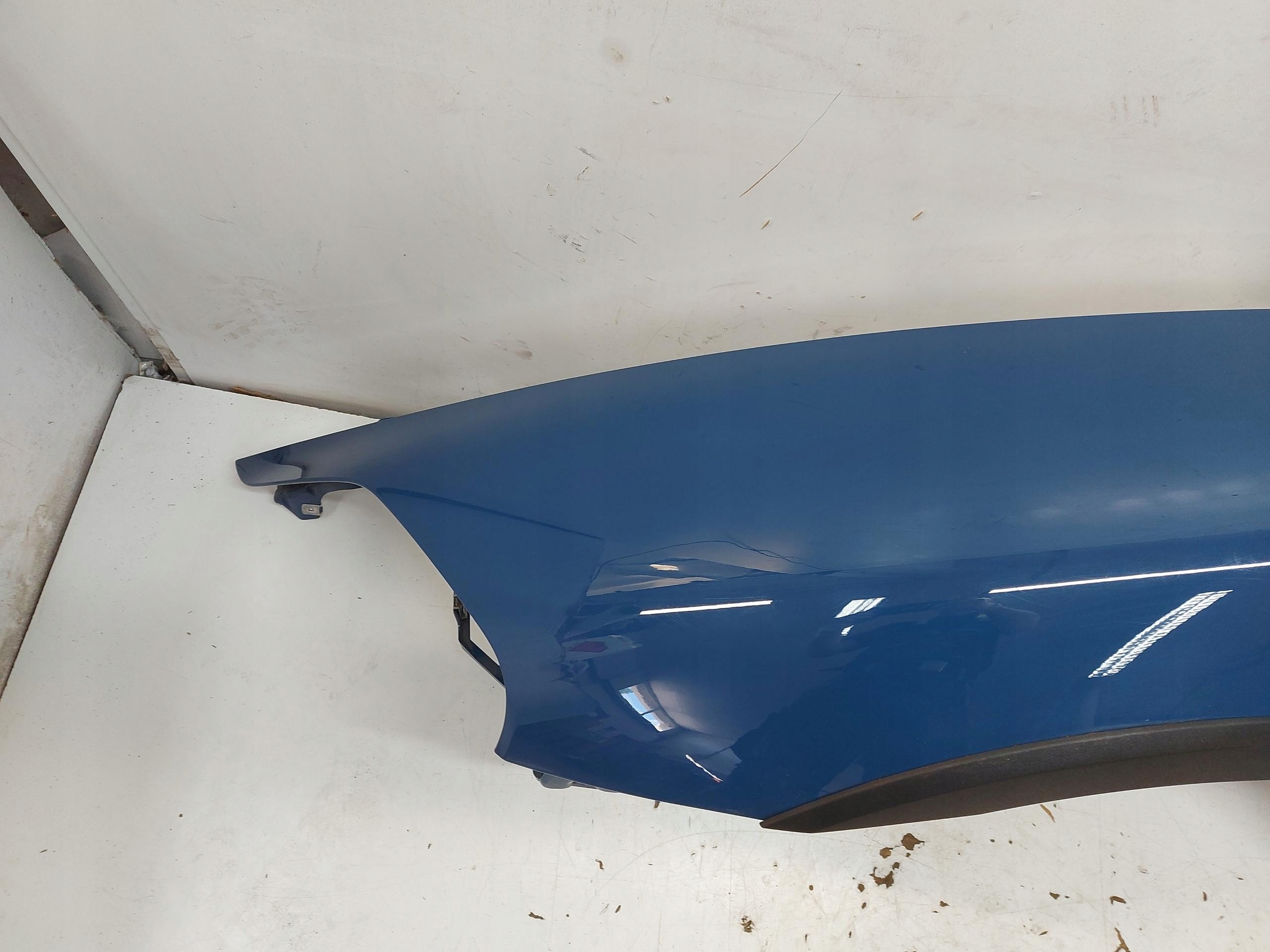 Taycan Cross Turismo fender left front front blue lr5e 9j1821161