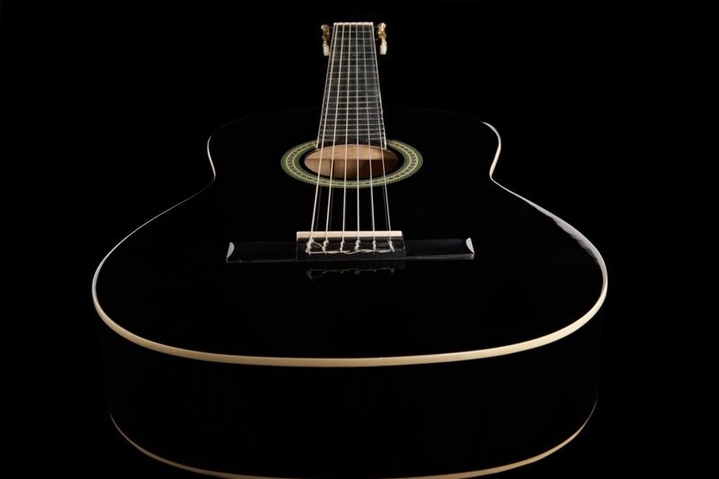 Gitara klasyczna Harley Benton CG200-BK Kod producenta 109321