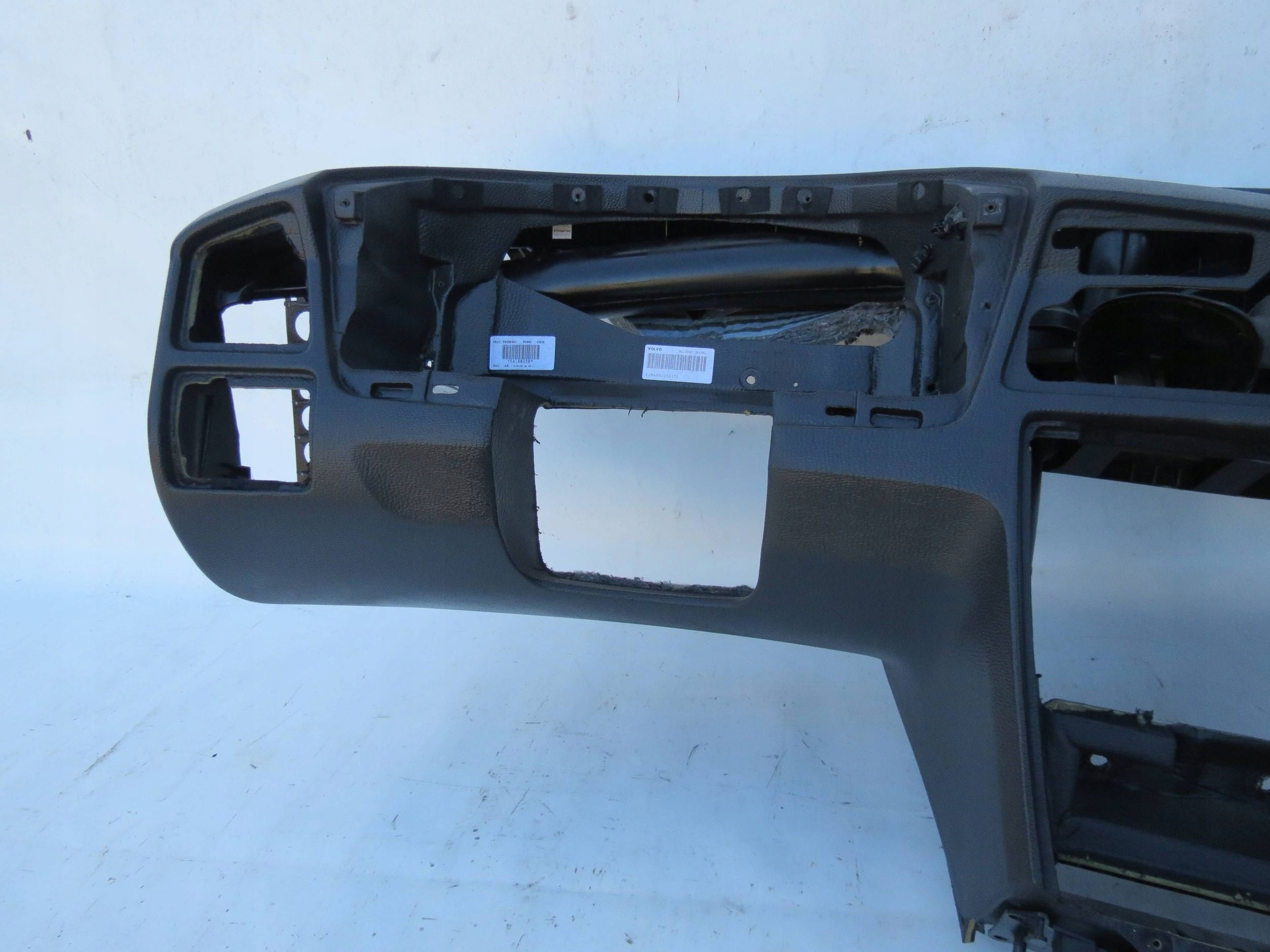 dashboard instrument panel VOLVO XC70 II CROSS AWD 2.4D 185KM 2000-2007r 39873728