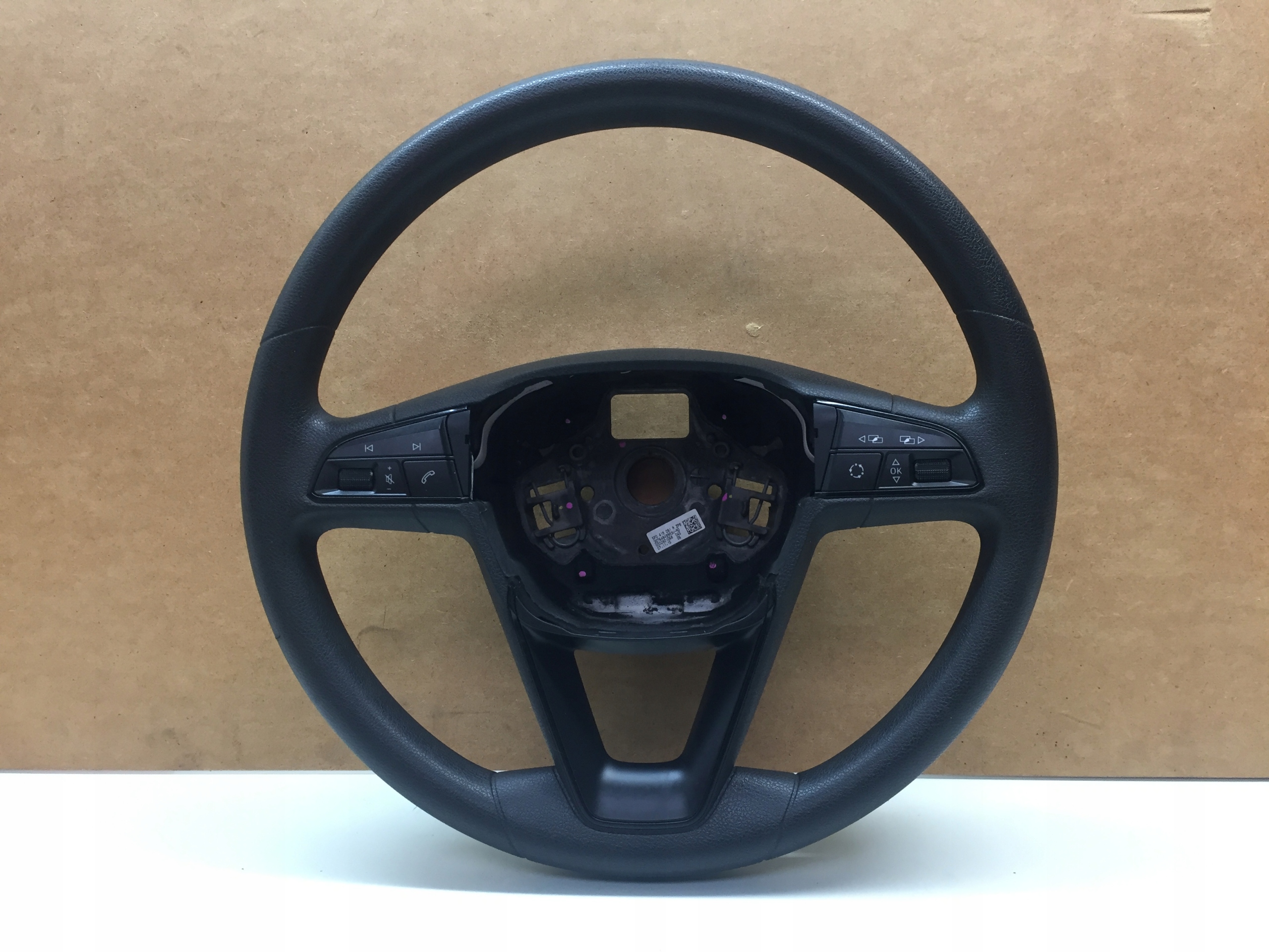 LEON 3 III KIEROWNICA