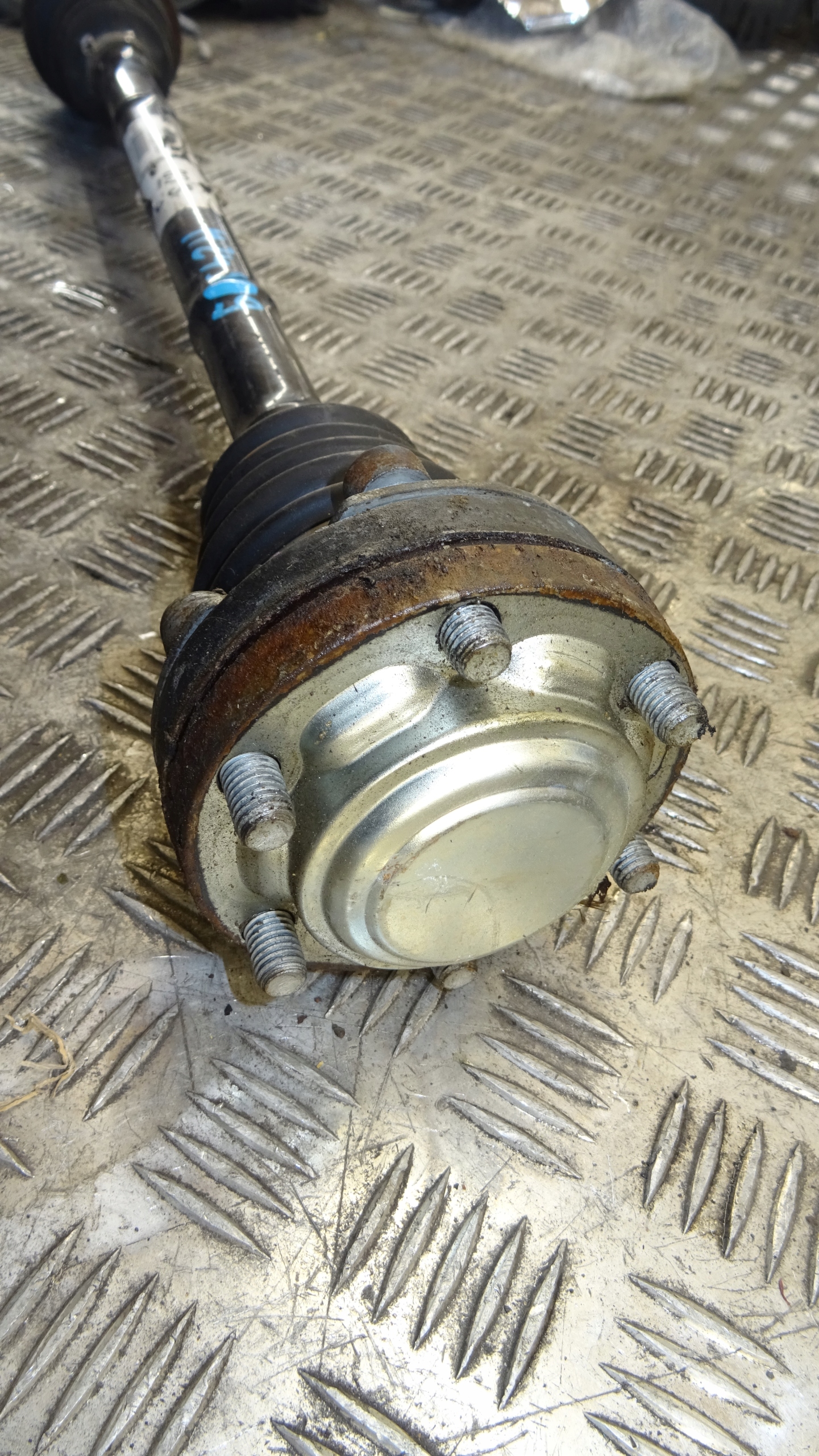 Volkswagen OE 7E0501202A poloos