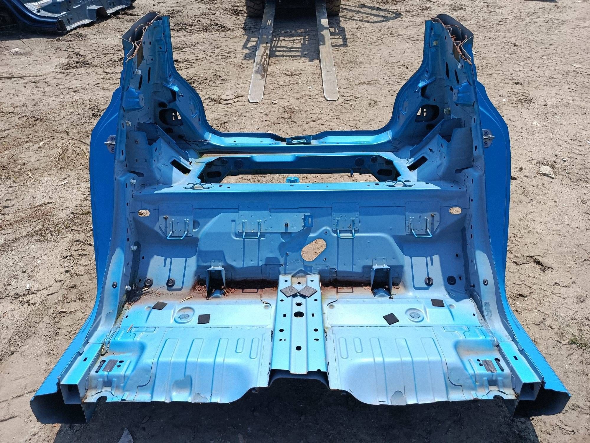 LONGHERONE posteriore Coppa parafango posteriore Renault Twingo III benzina TERPM