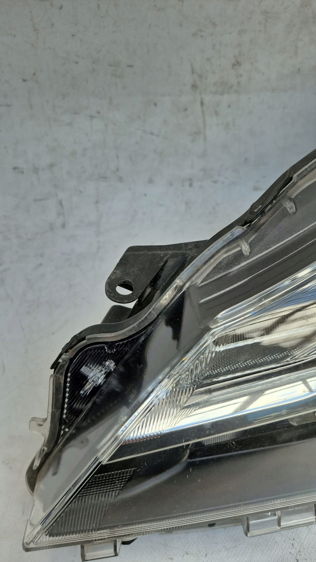 TOYOTA YARIS III LIFT 17- light left front front ZWYKLA
