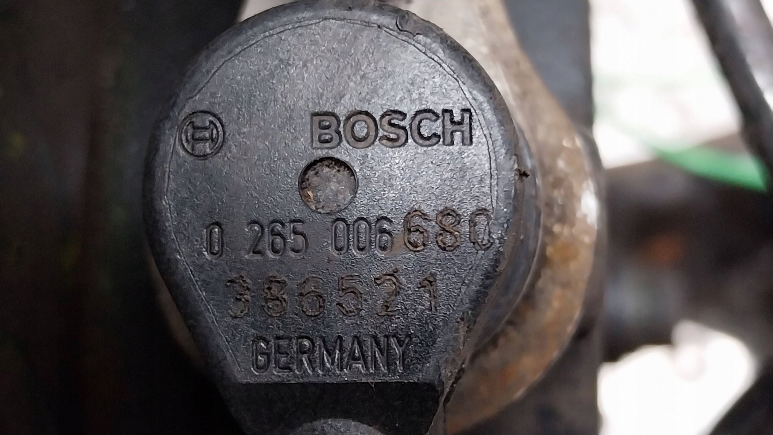 otoč čepu pravý záď AUDI A4 B6 4X4