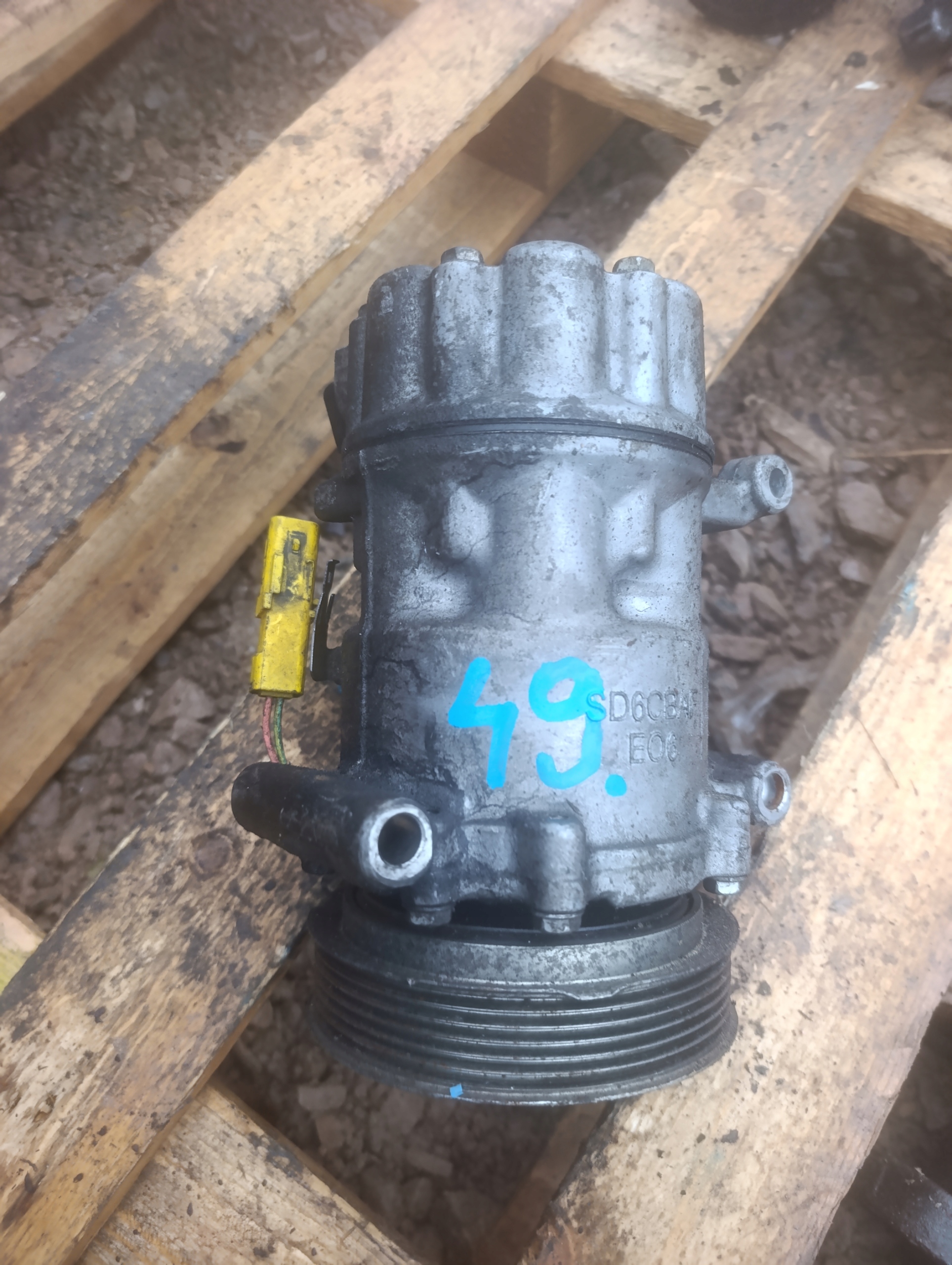 compressor compressor; of the air conditioning Peugeot 307 SD6CBAF