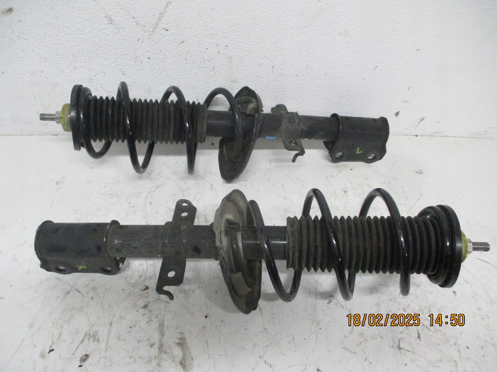 shock absorber shock absorbers NISSAN JUKE II F16 1,3IT right left front front