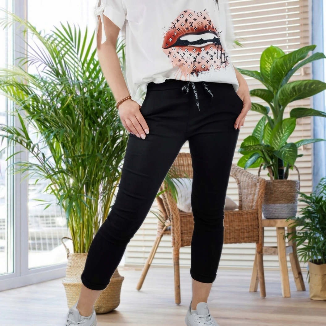 WŁOSKIE ELASTYCZNE SPODNIE DAMSKIE CYGARETKI GUMKA Kolor czarny