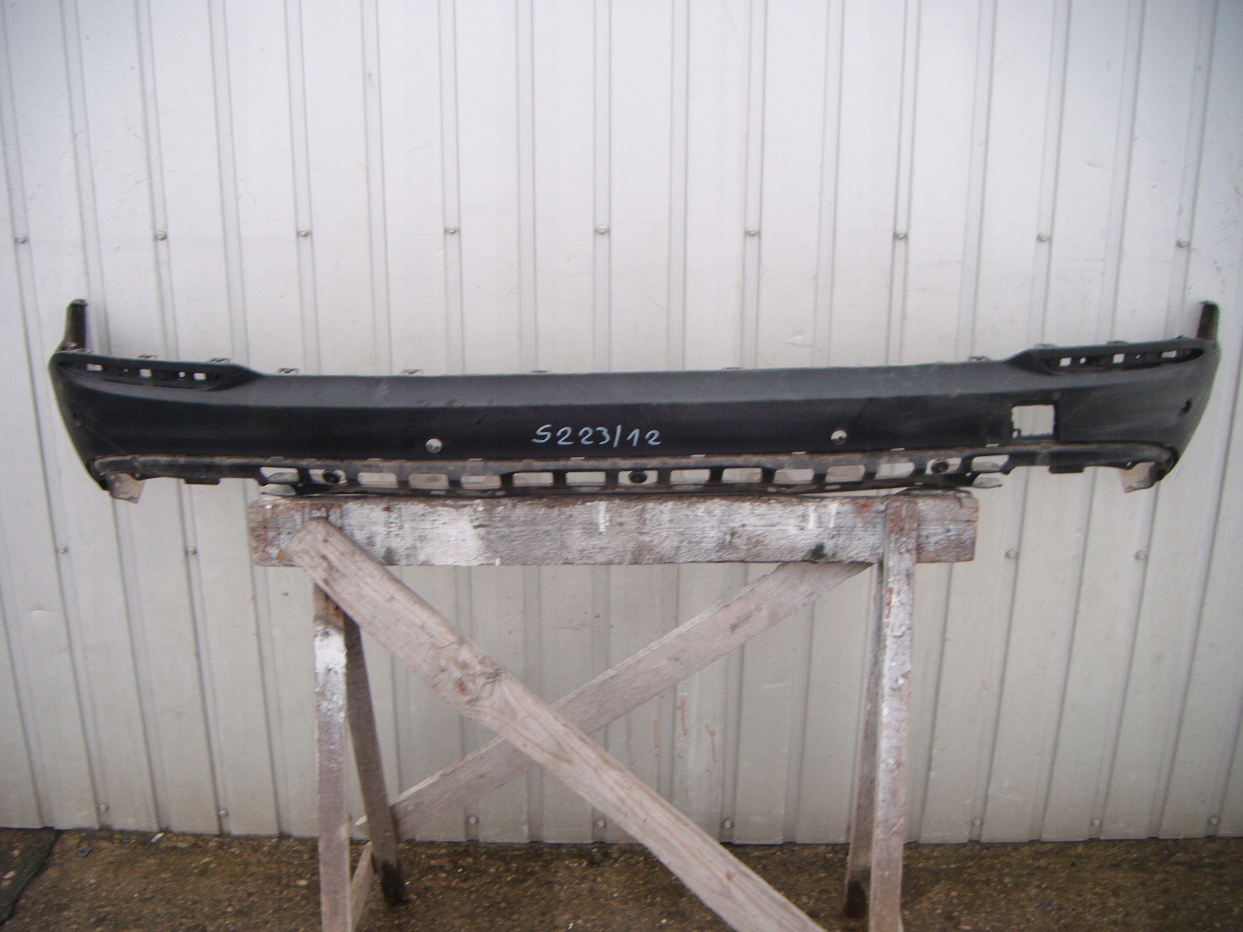 MERCEDES GLC W253 ZDERZAK TYŁ A2538850925