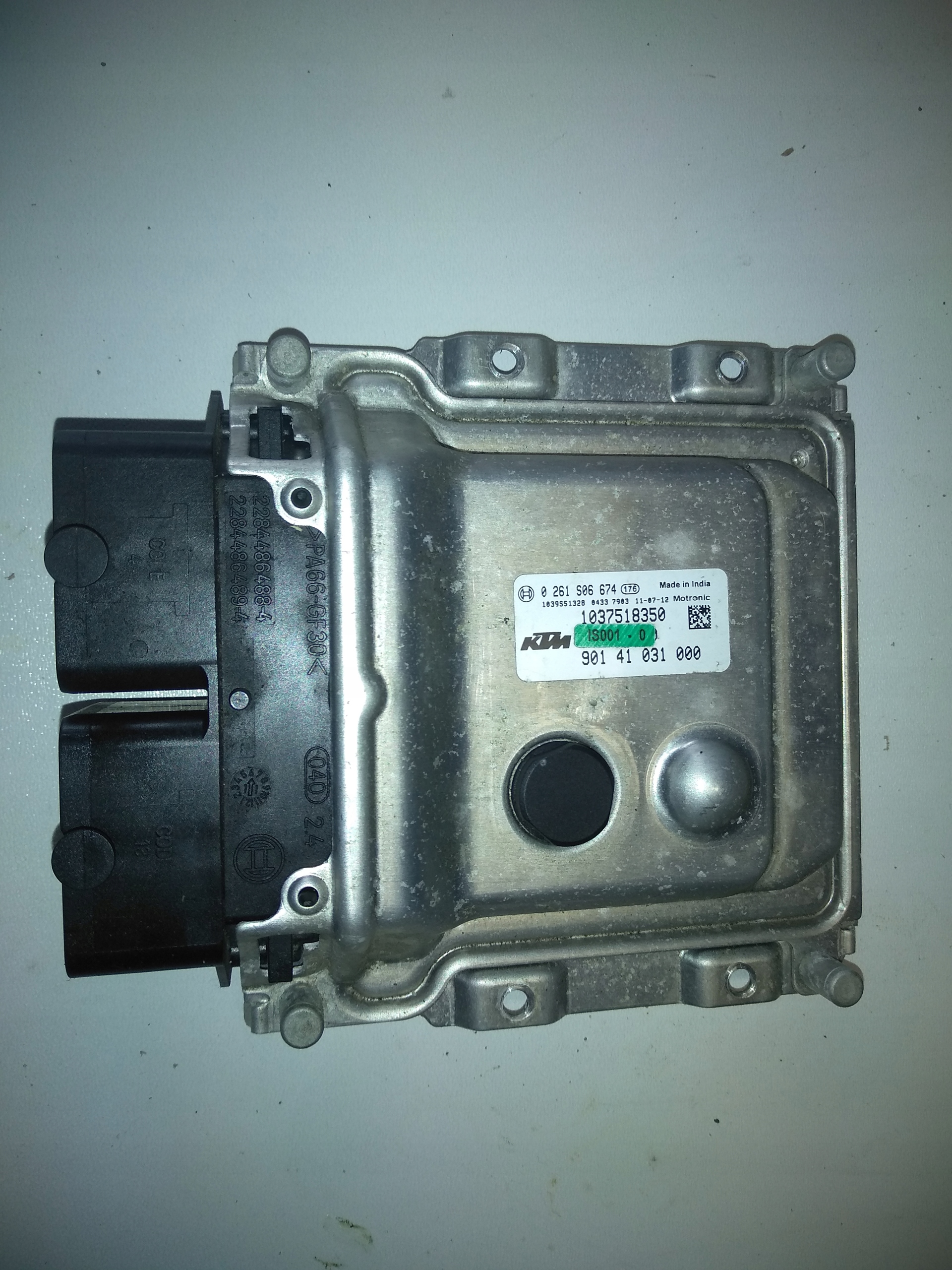 Ktm Duke 125 13r zapaľovací modul počítač malý počet najazdených kilometrov