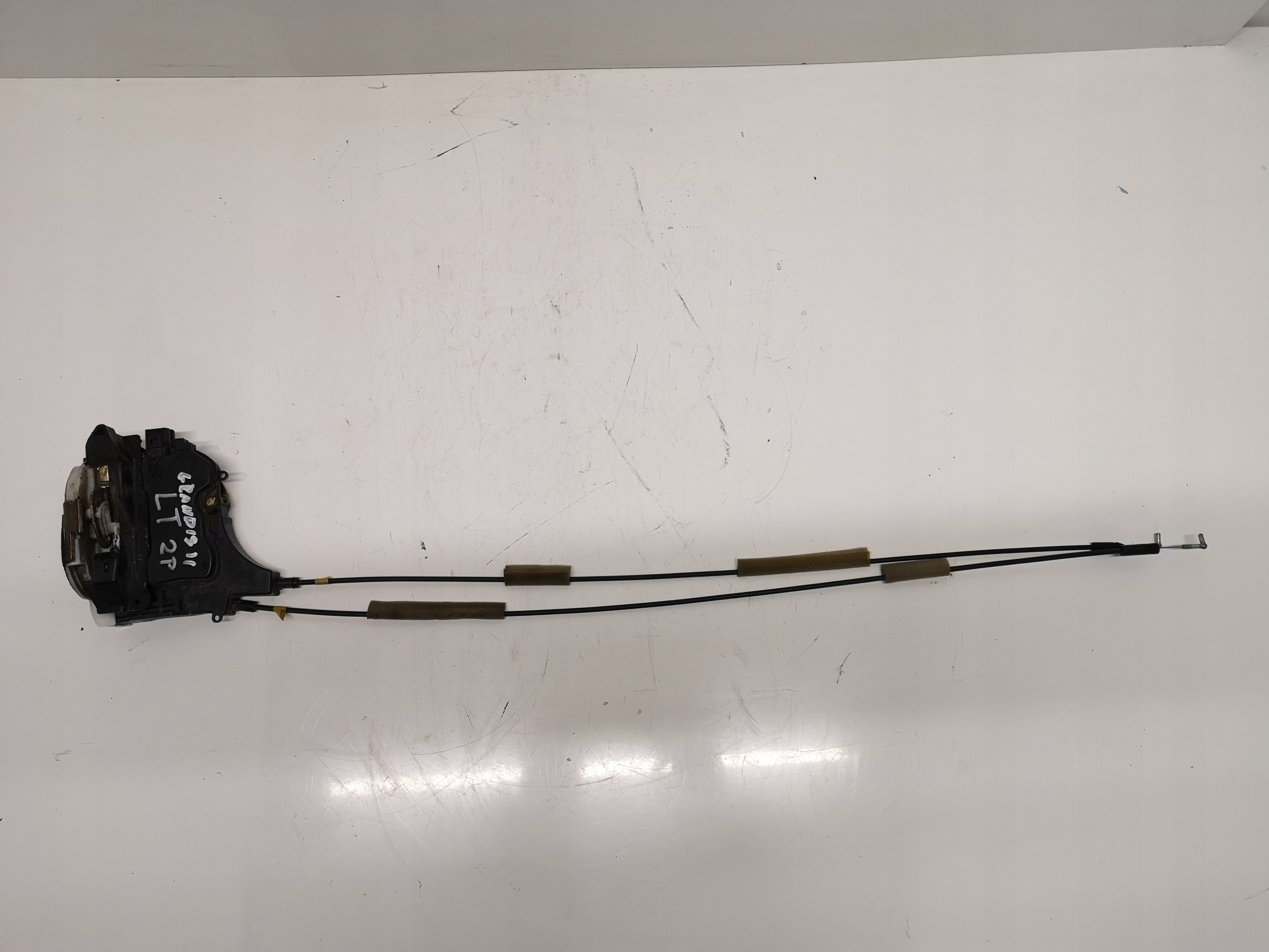 GRANDIS 03-11 ZAMEK Z DRZWI LEWY TYŁ 2 PINY