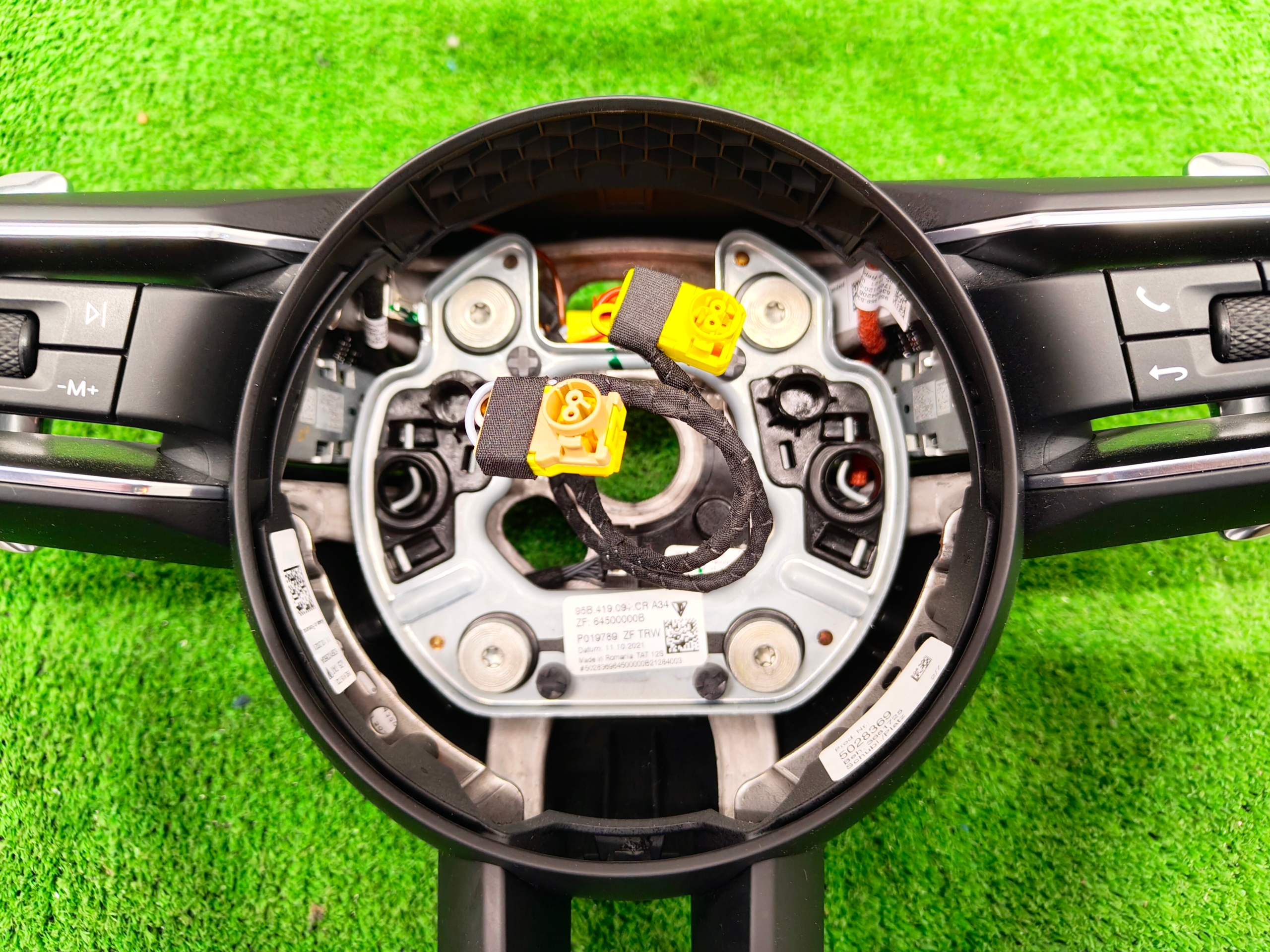PORSCHE MACAN steering wheel, leather SKORZANA with shifting