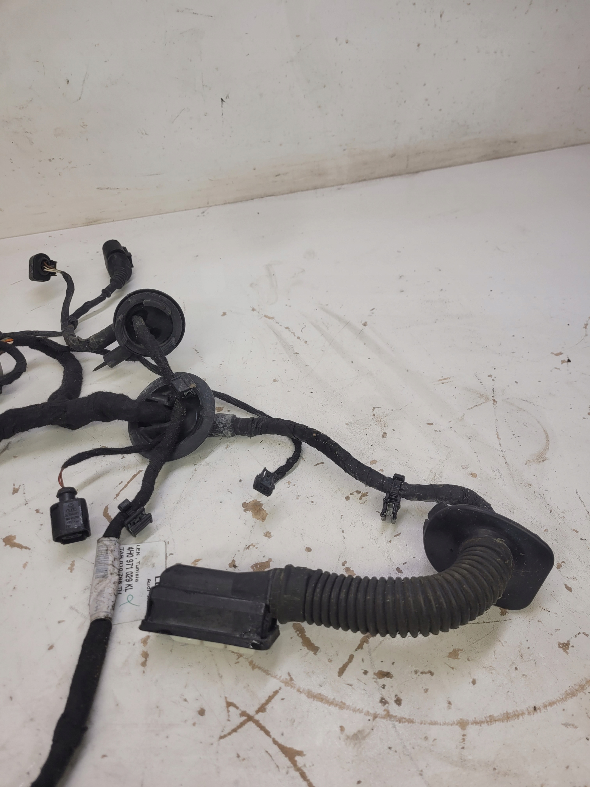 bundle door left front rear part AUDI A8 D4 4H0971029KL