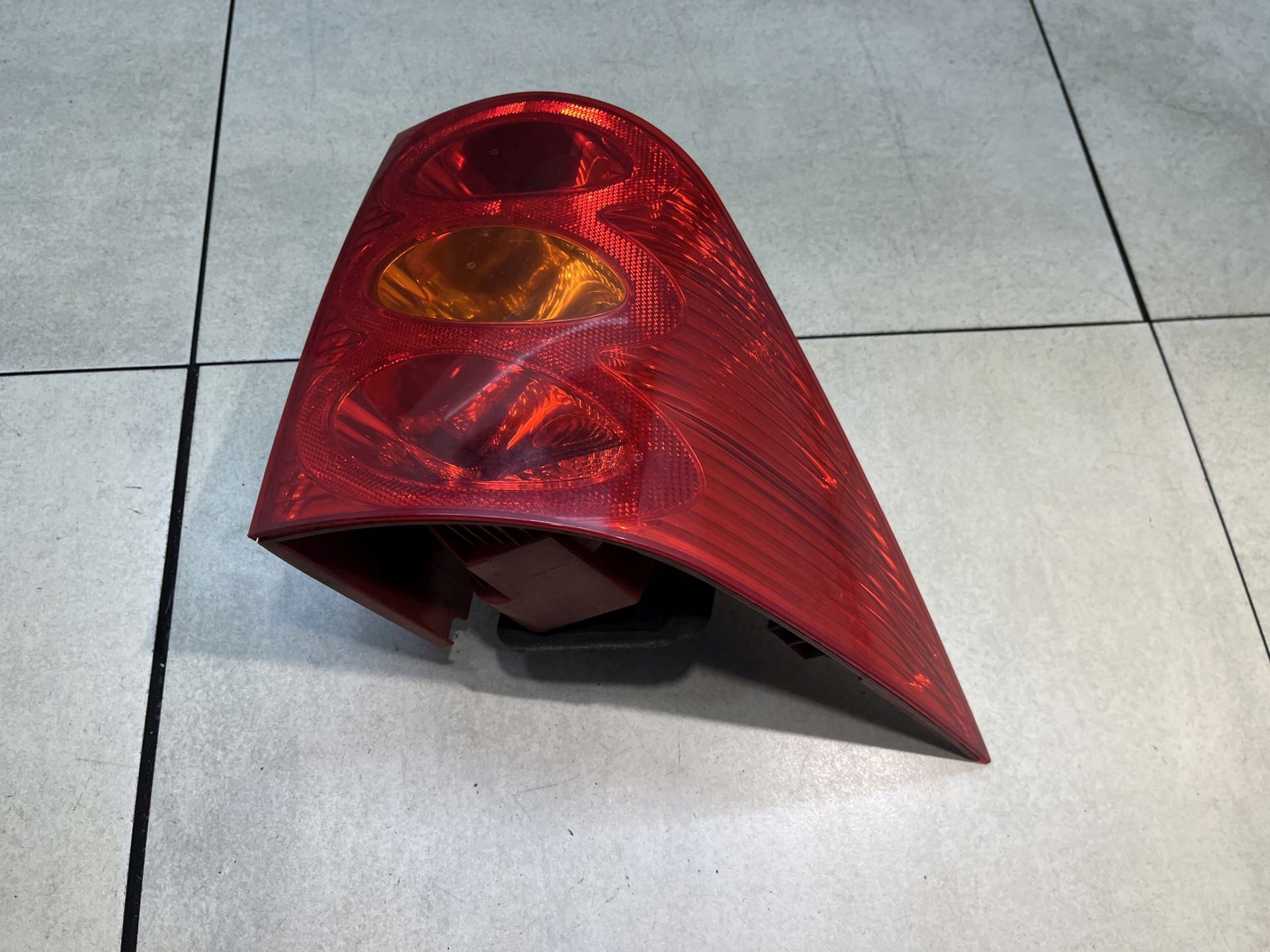 light rear left PEUGEOT 1007 1.4 16V