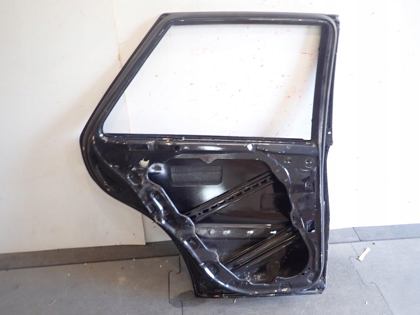 Tür heck hinten links MERCEDES ML W164 A164