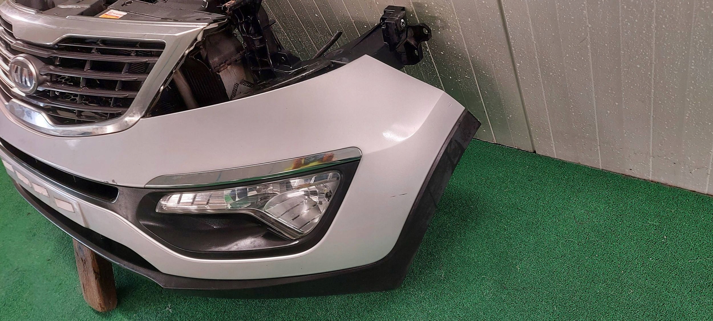 bumper front KIA SPORTAGE 10-15 LAK: 9S