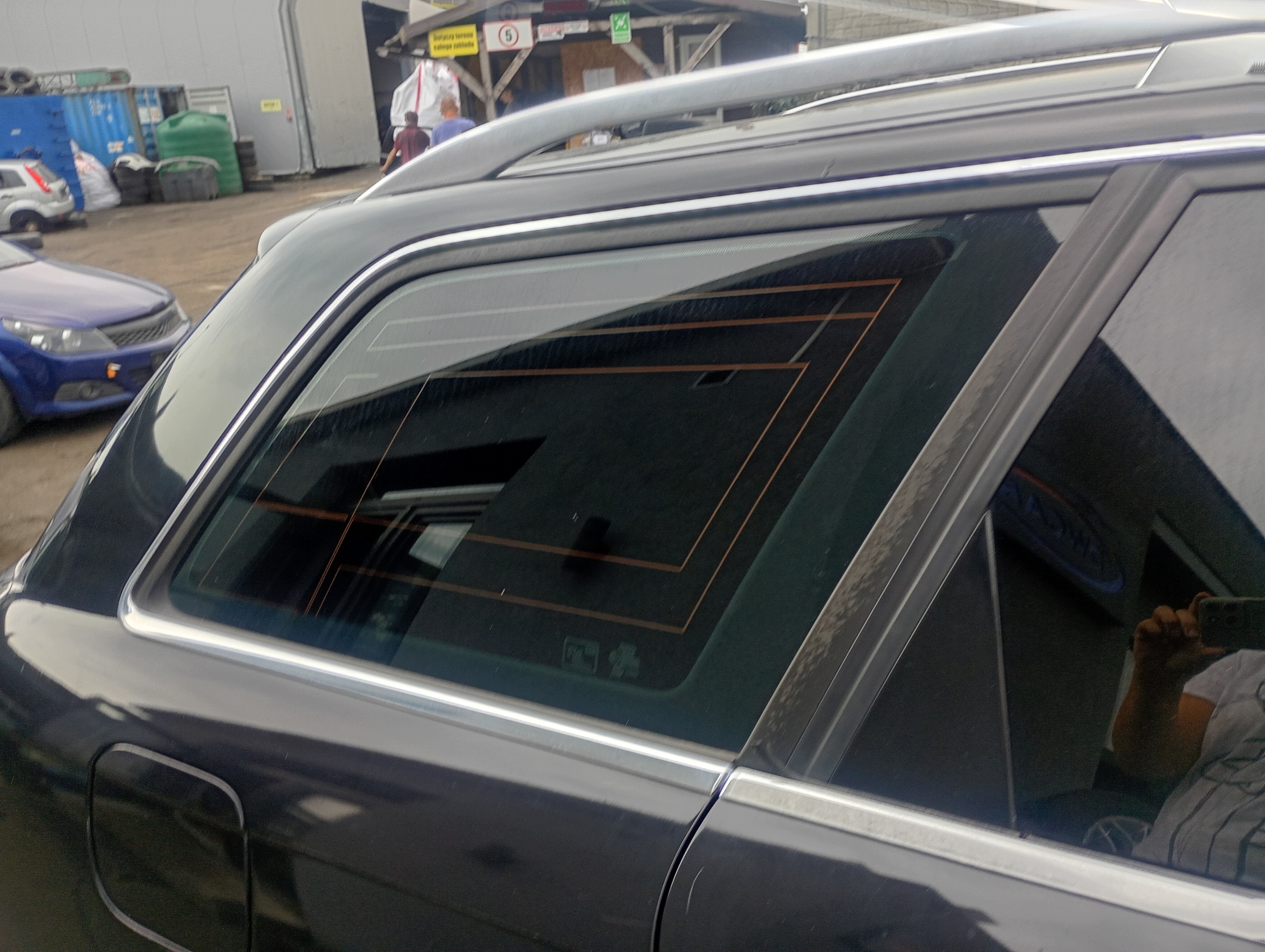 window side bodywork right rear part Audi A4 B7 05-08