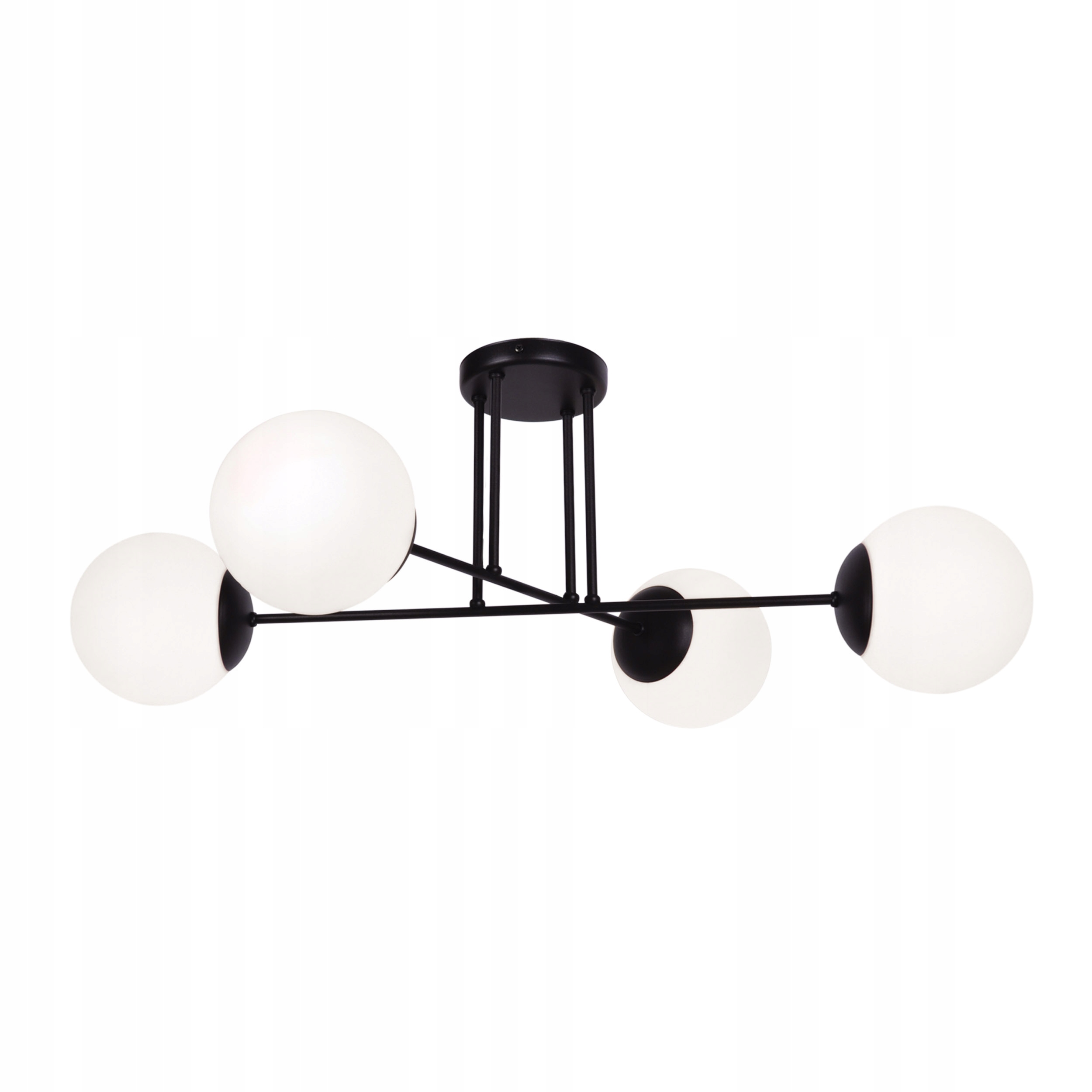 Stropná lampa K-4924 zo série Savoy, na štyri mliečne, matné svietidlá.