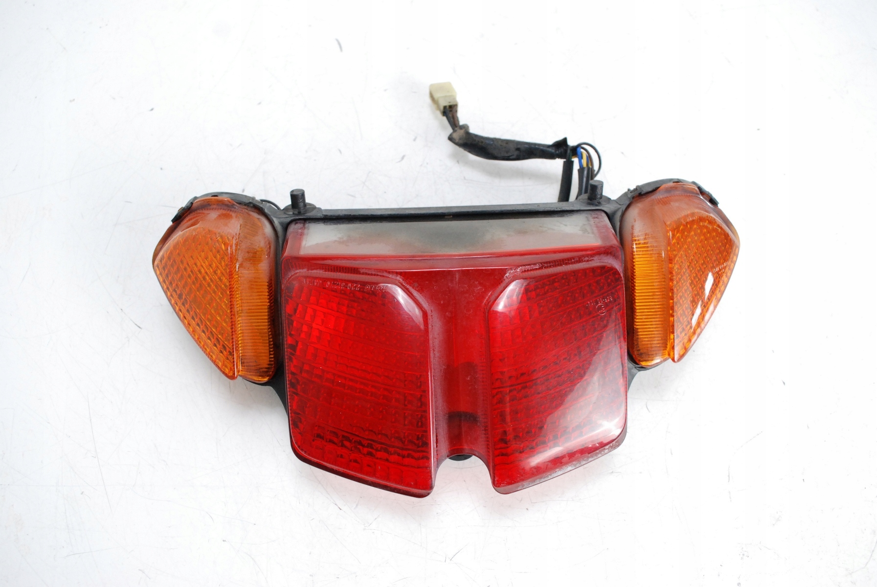 Lampa tył YAMAHA FJR 1300 01-05