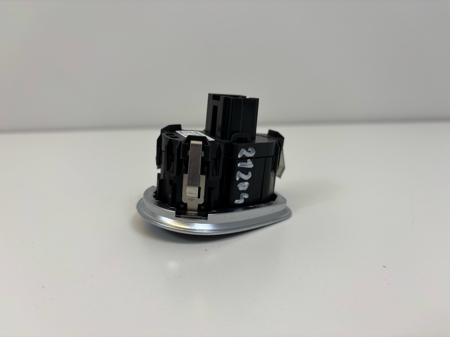 button zaplonu Start / Stop BMW X1 F48 2019 928913504
