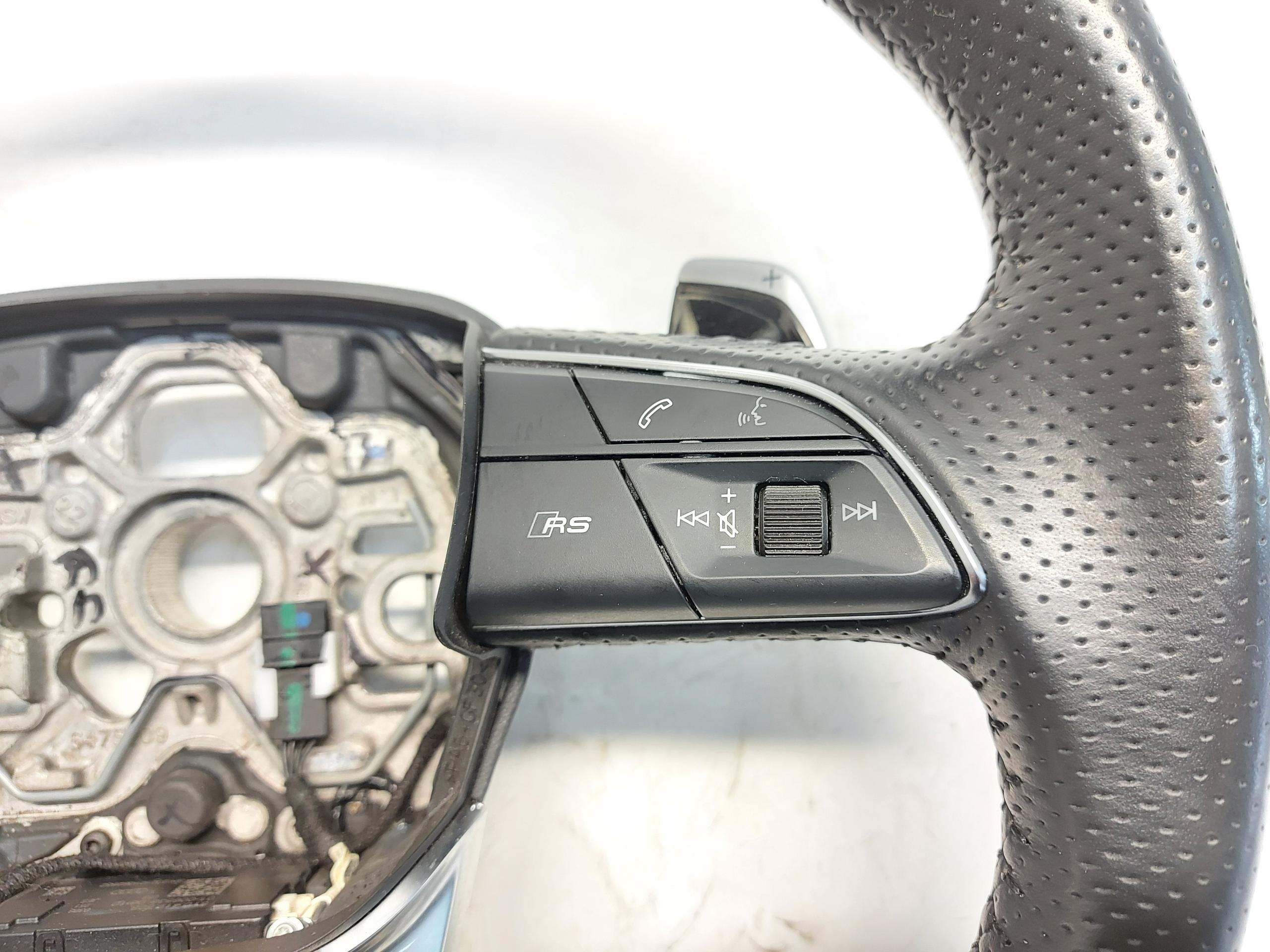 Audi RSQ3 Q3 83A 2022r lenkrad 83A419091BA