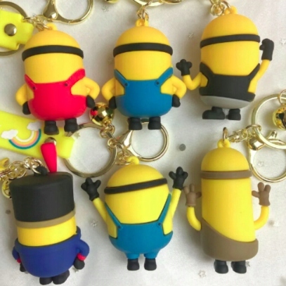 BRELOCZEK MINIONKI BEAUTIFULL EVERY DAY 20CM WISIOR ZAWIESZKA + ETUI GRATIS EAN (GTIN) 56090901