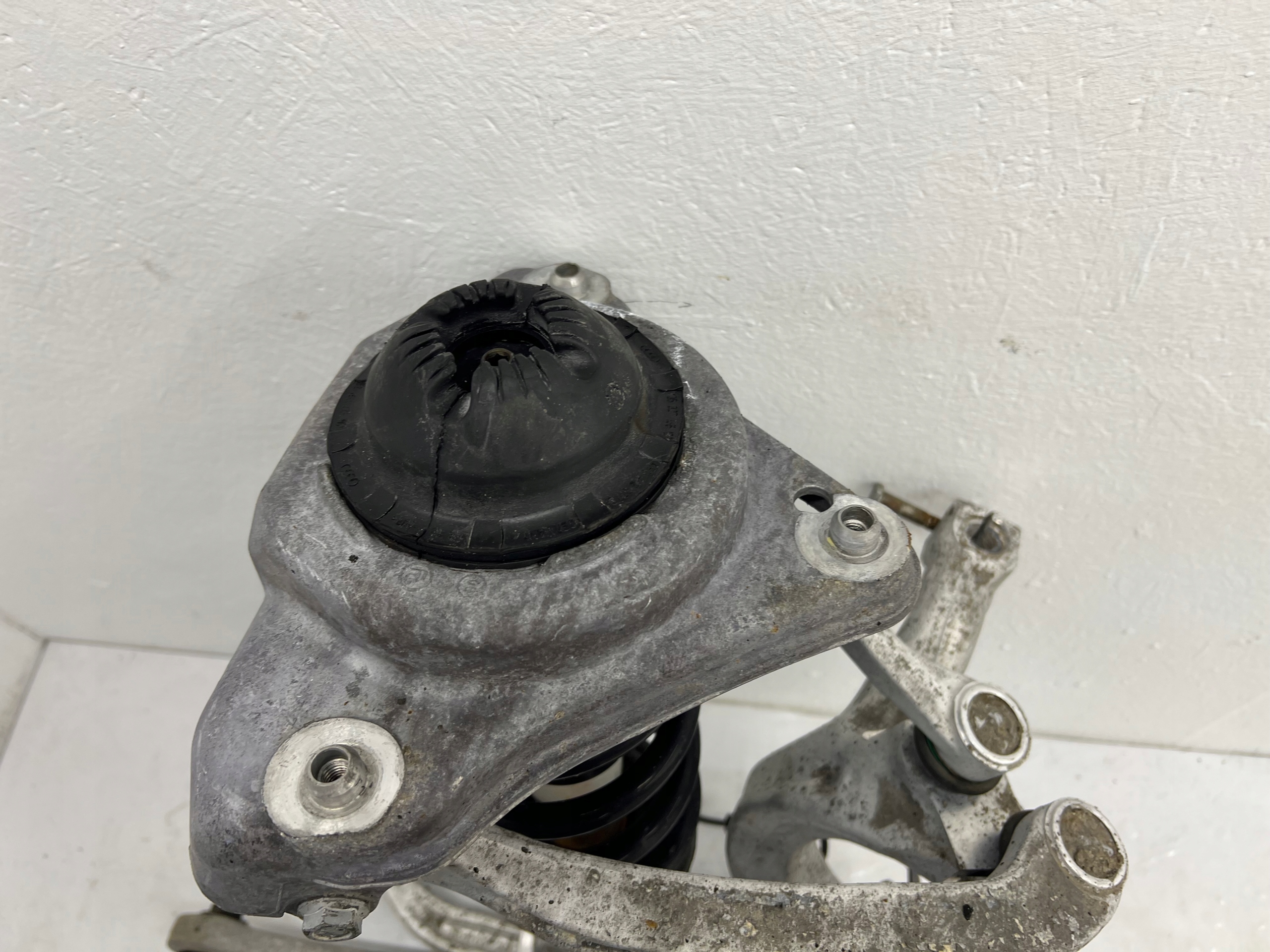 AUDI A6 C6 LIFT swing front front left MCPERSON semi-axis 4F0257