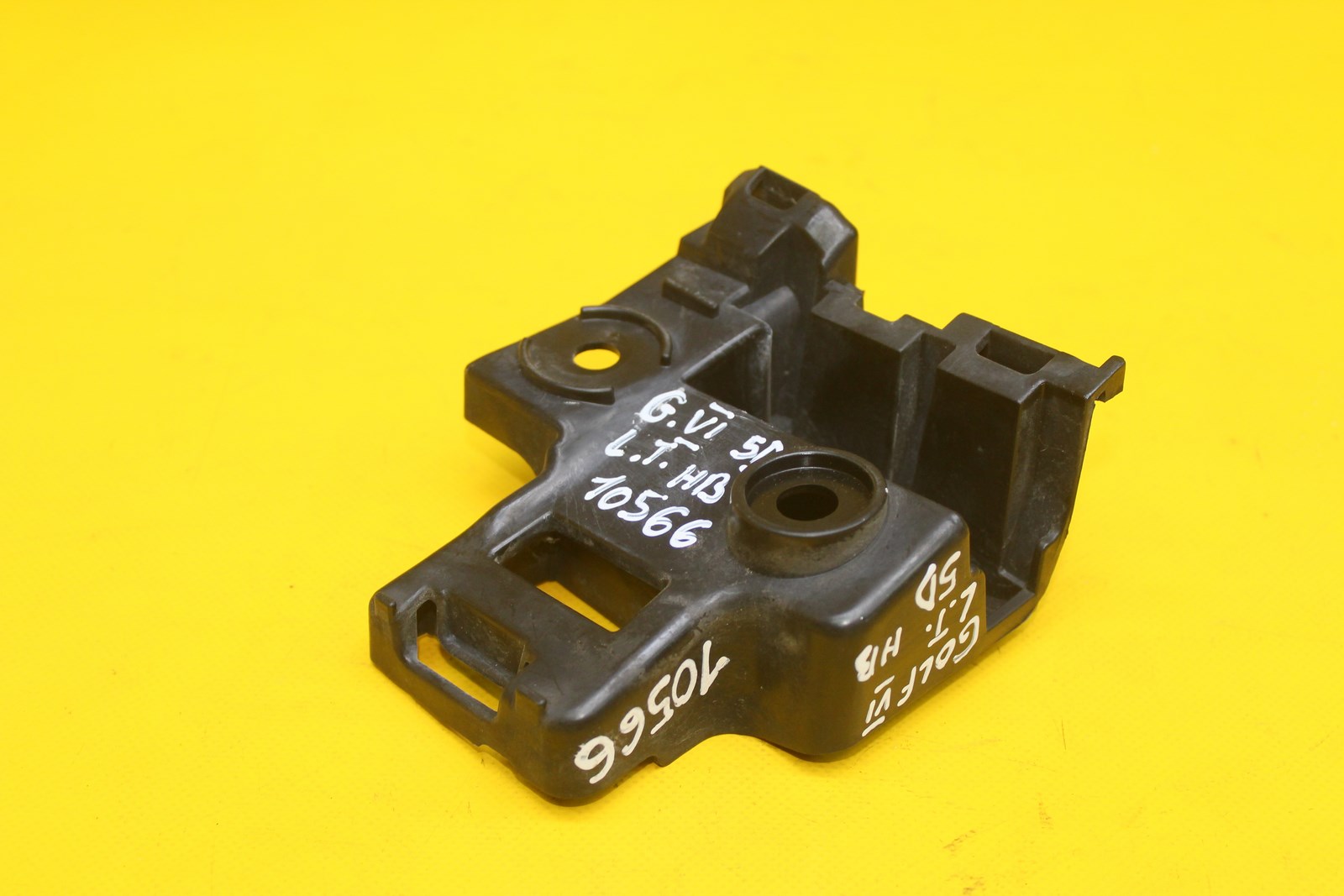 ŚLIZG ZDERZAKA LEWY TYŁ VW GOLF VI HB 5D