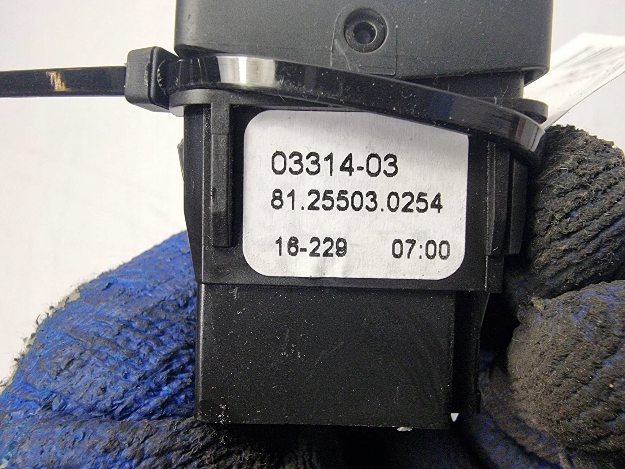 button 81.25503.0254 MAN TGX 18.440