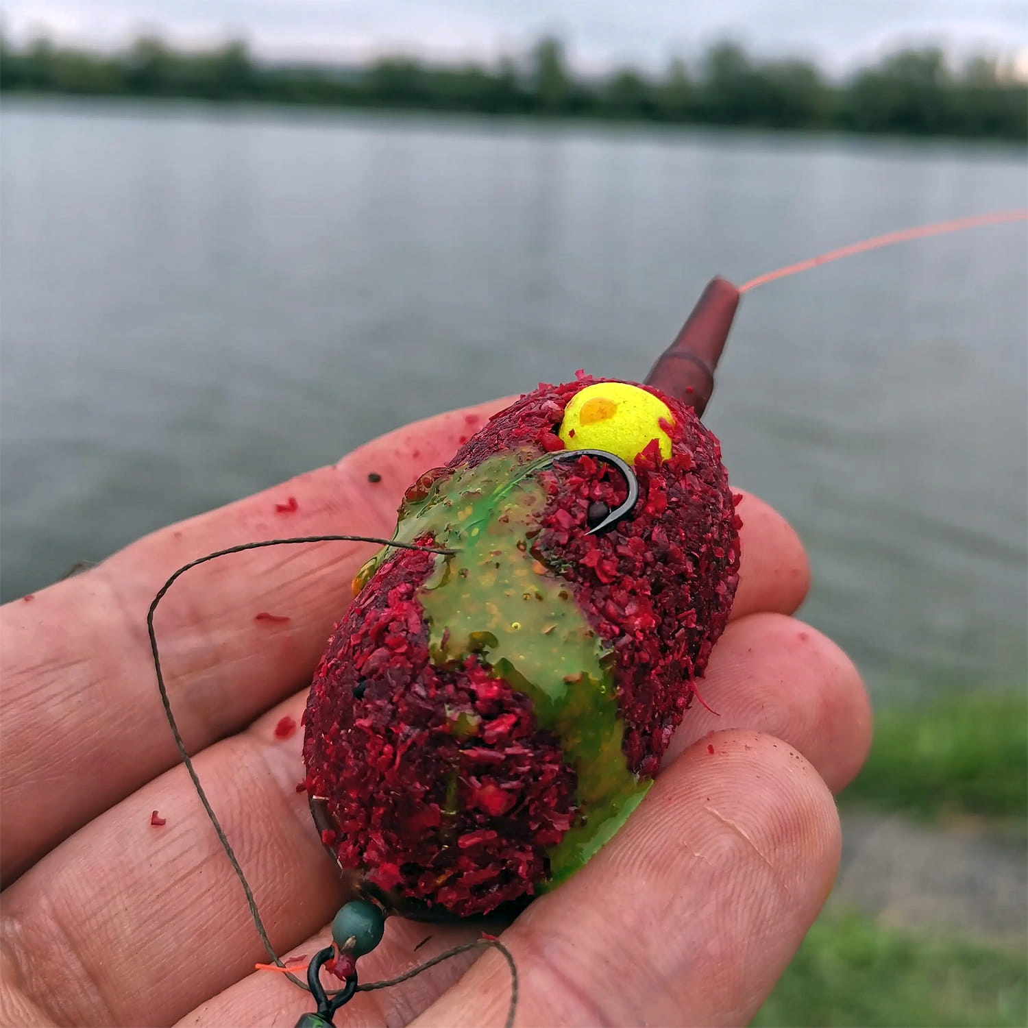 Podajnik Nevis Method Flat Feeder 40gr L Marka Nevis