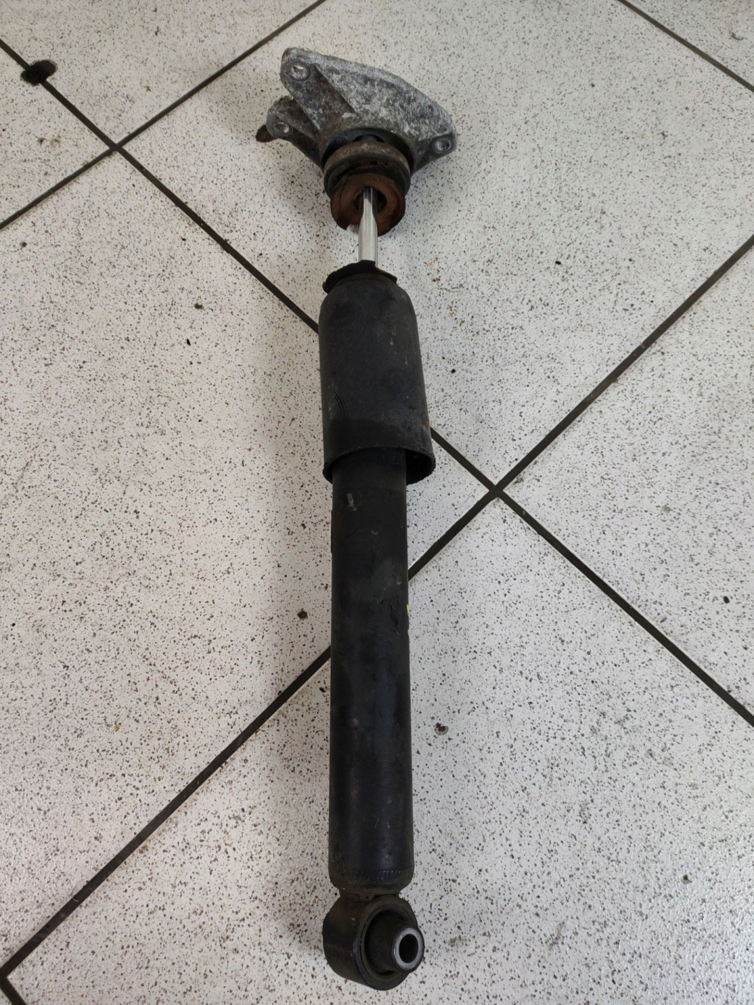 Stoßdämpfer heck BMW 3 F30 2014 05686272501
