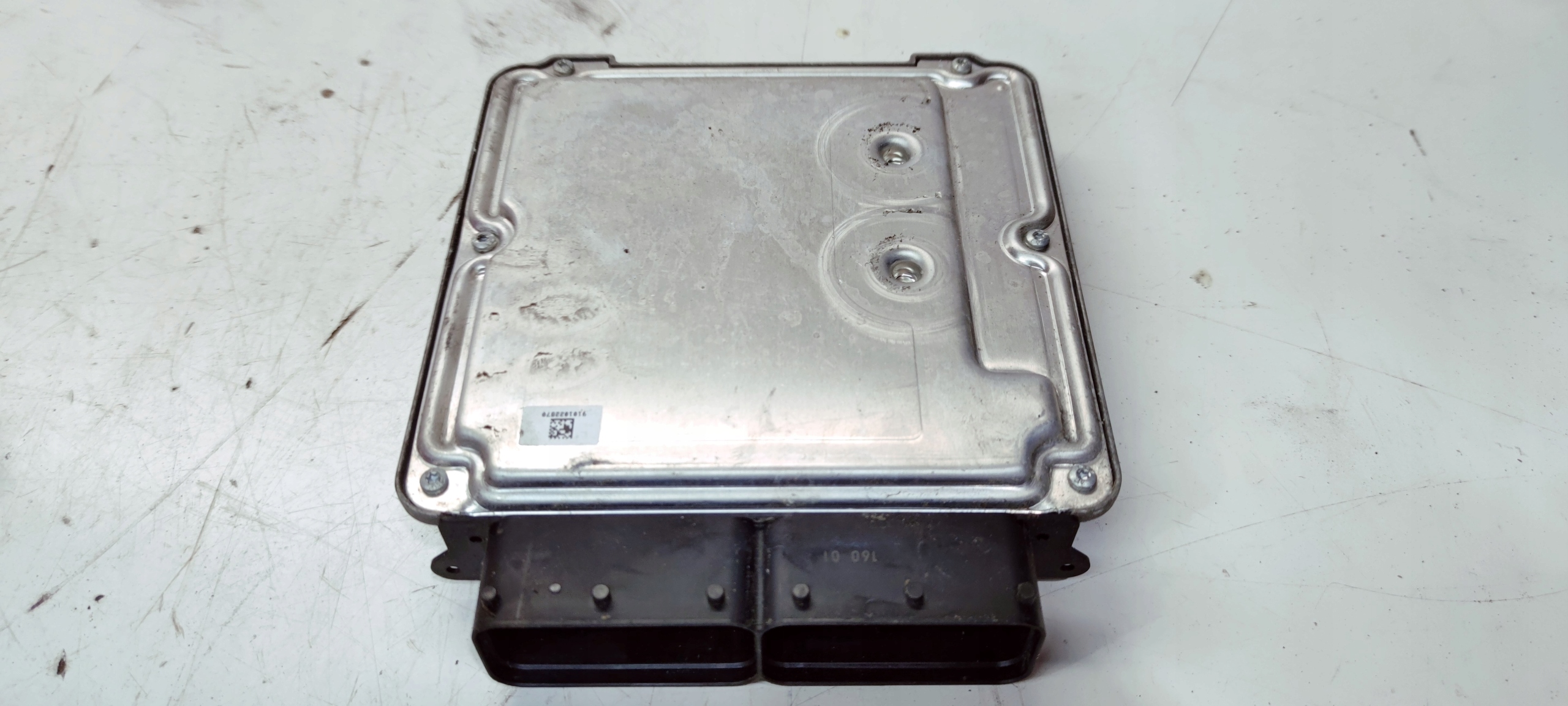computer control unit of the engine AUDI A4 B9 A5 8W 2.0 TDI 04L907309L