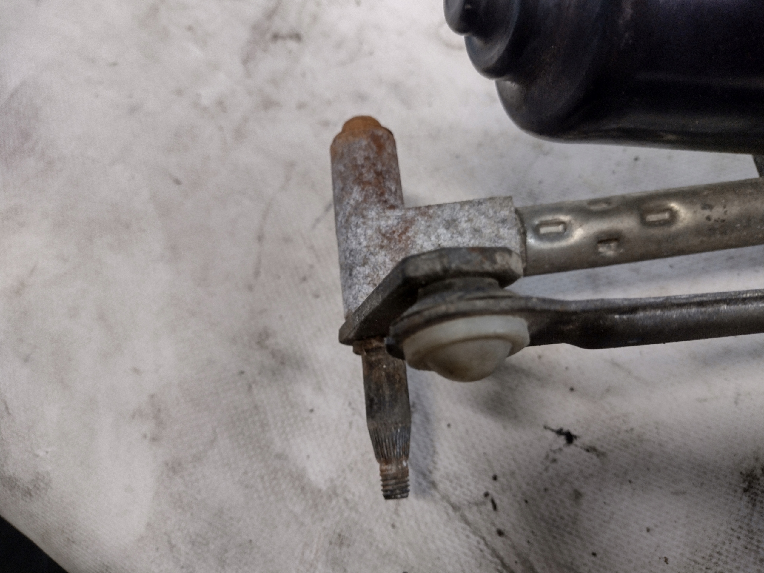Wischergestänge przednich Opel Vectra C lift HB