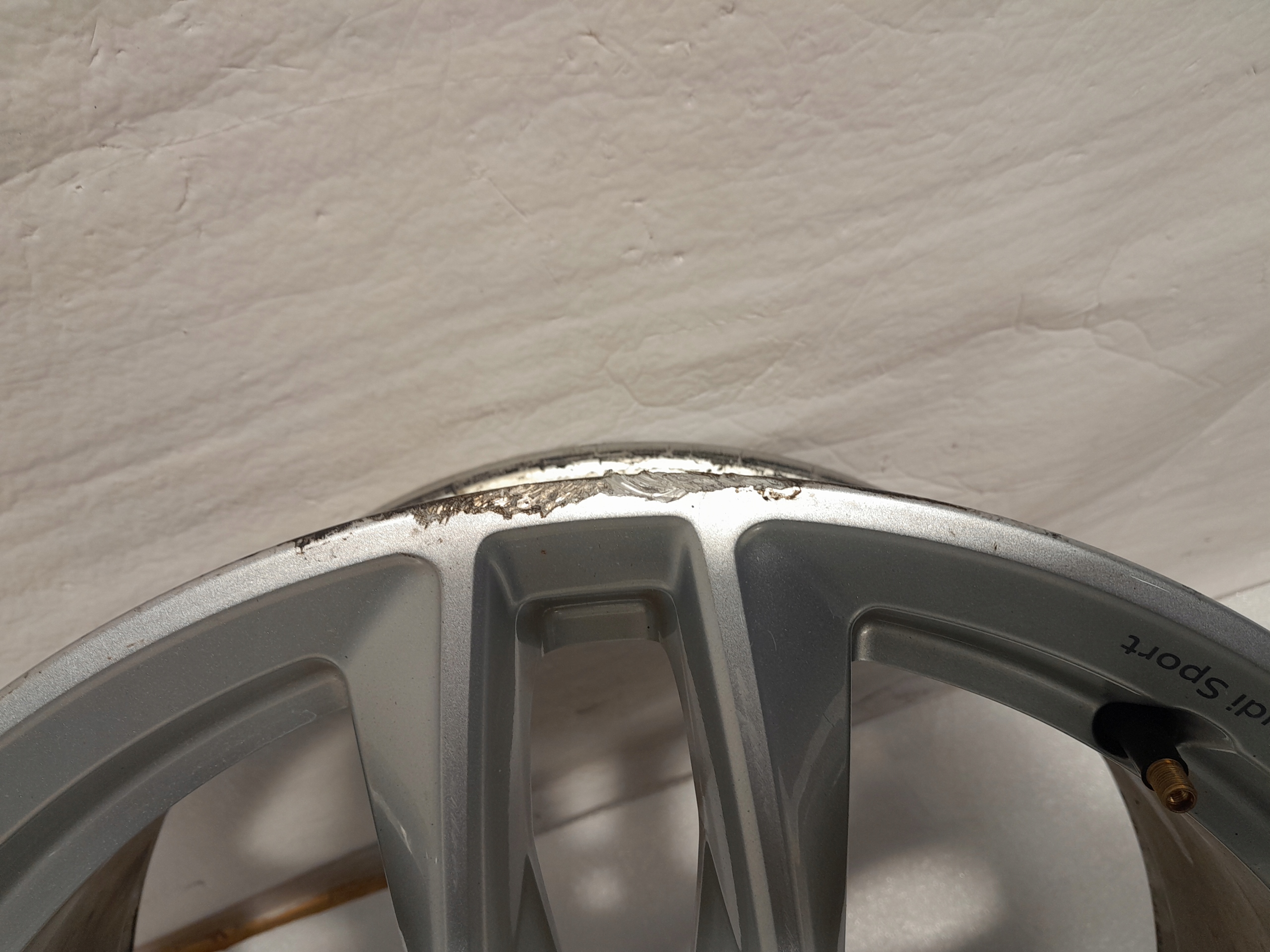 AUDI A4 B9 A5 8W A6 disk ALU 18'' CALI ORG. 8W0601025EB