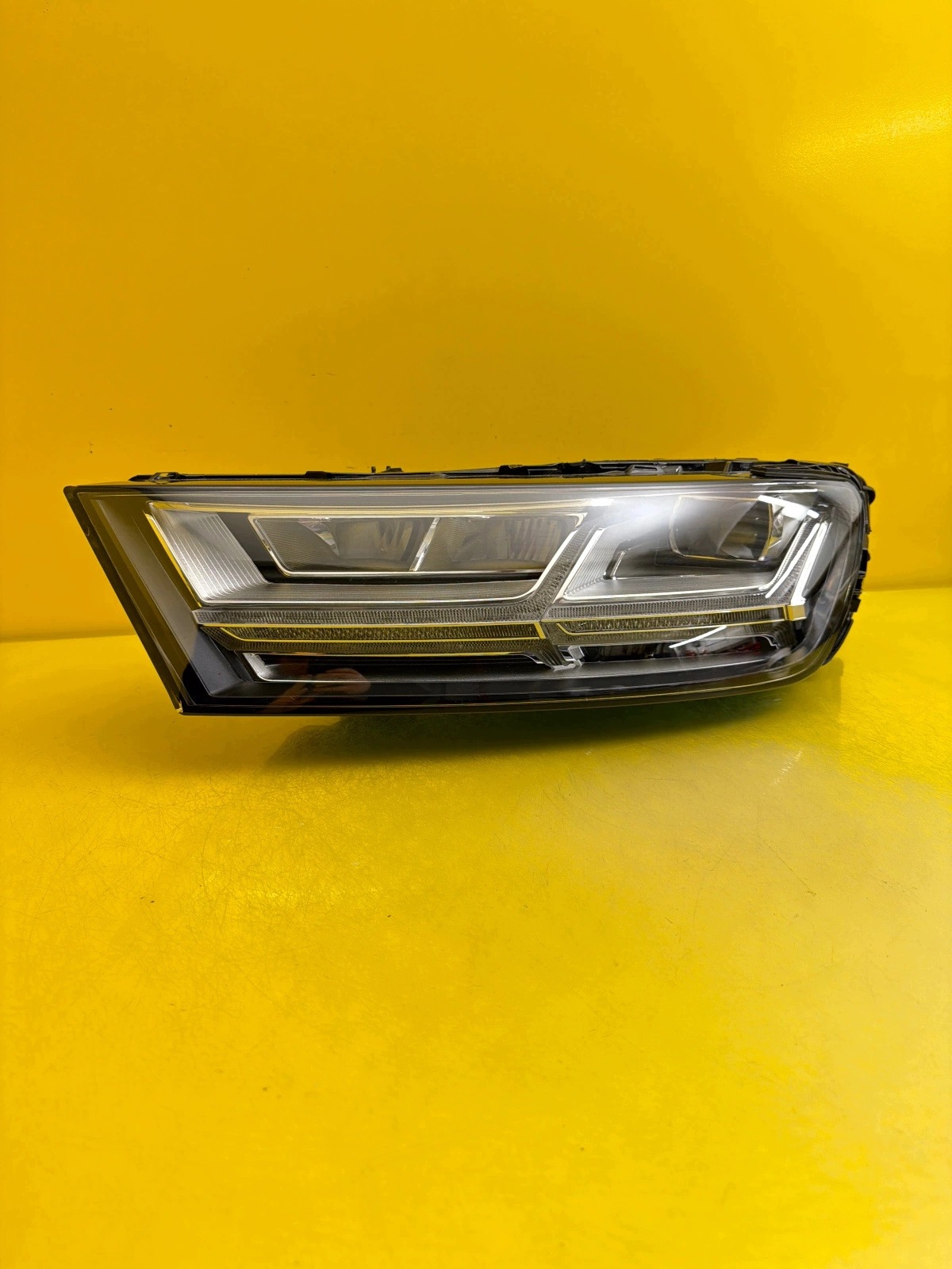 light left right Audi Q7 4M Full Led 4M0941033 4M0941034