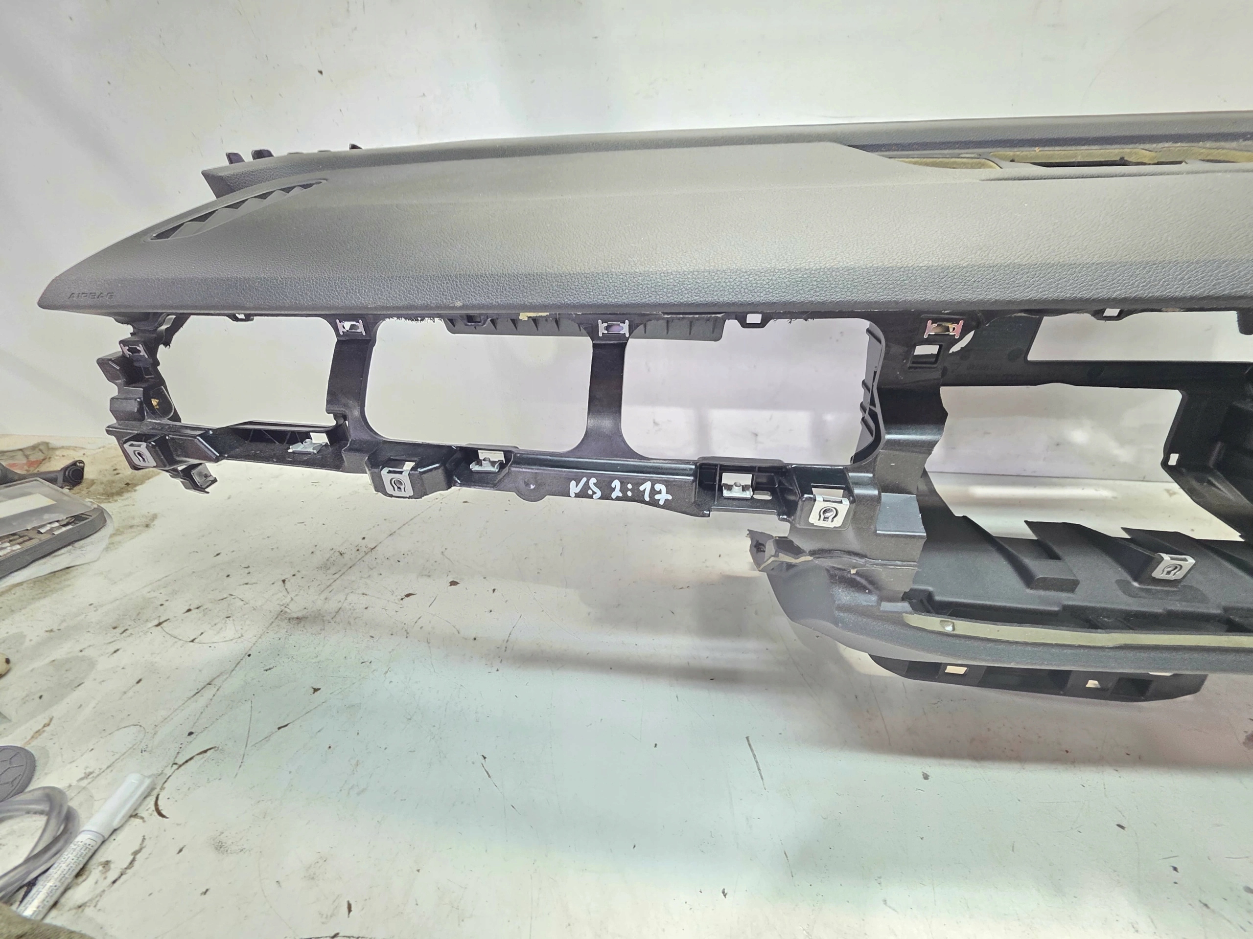 dashboard console cockpit HEAD UP AUDI Q7 4M 4M2857001J ANGIELSKA