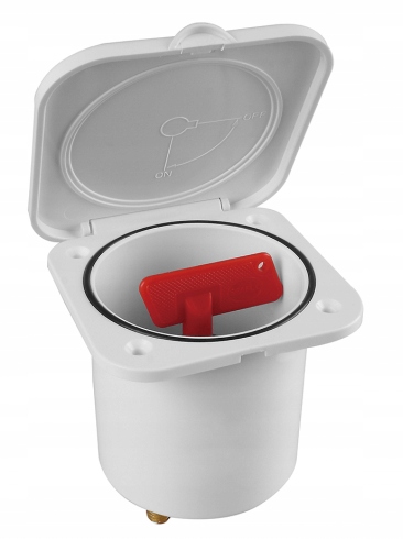 Vypínač baterie v krytu