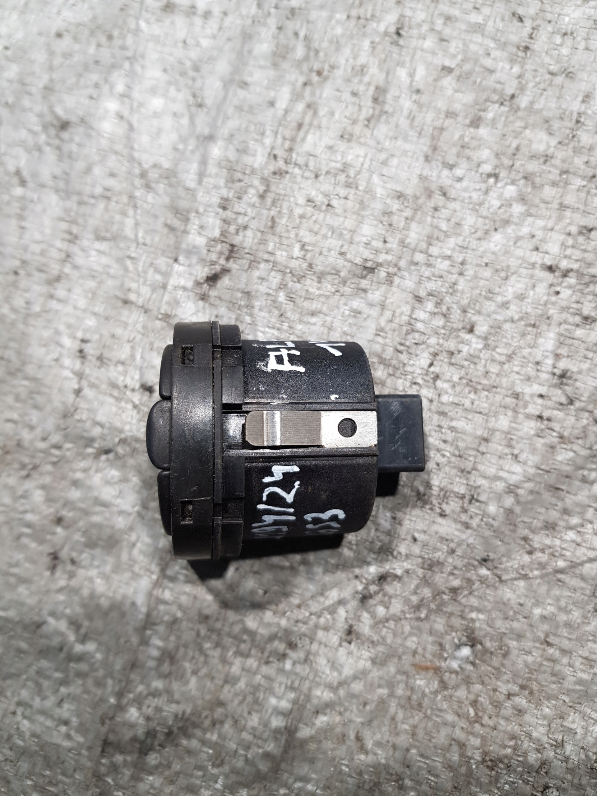 button control of the lights ALFA ROMEO 147 735262023