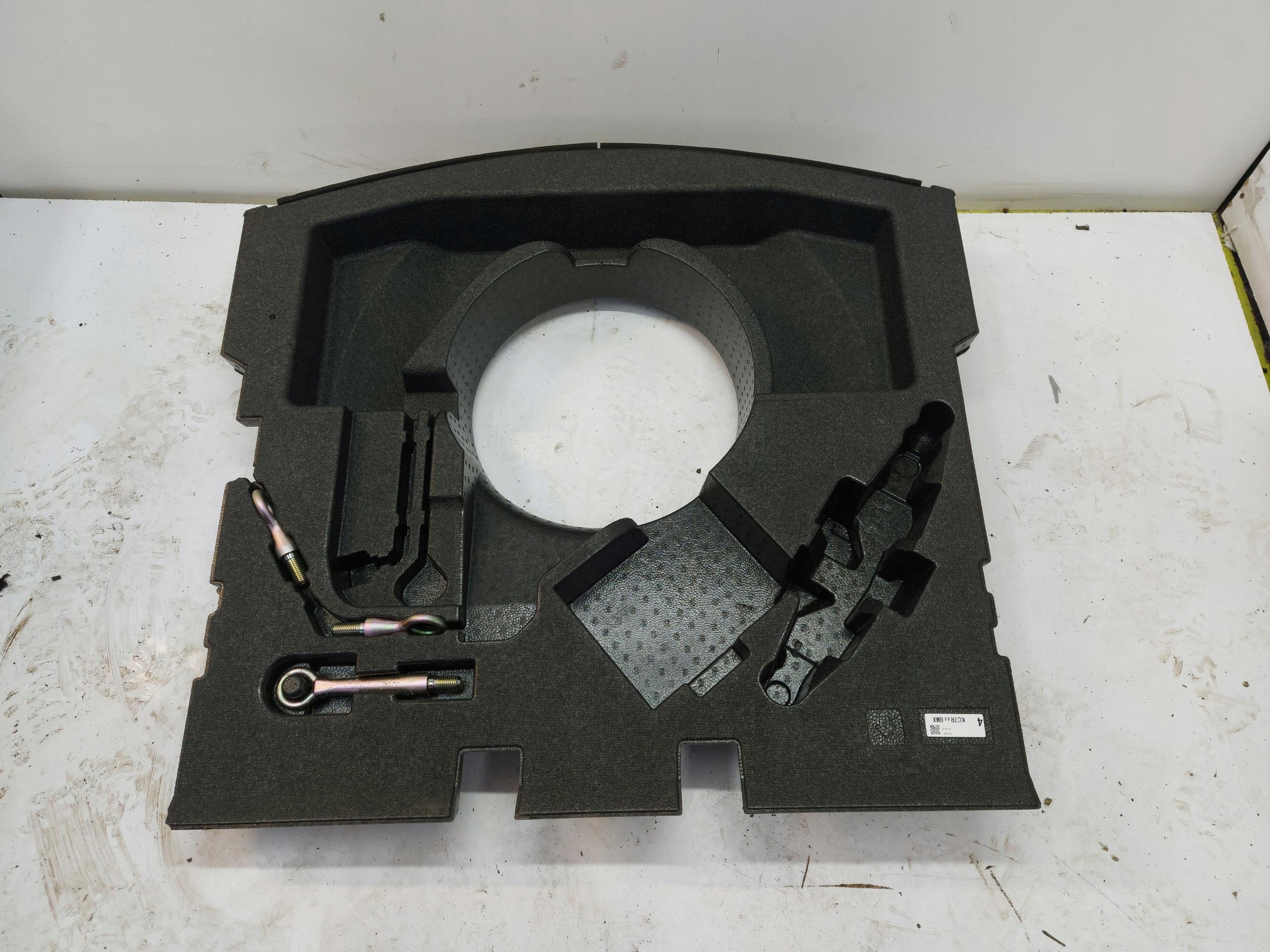 MAZDA CX5 II polystirene boot floor well ucho KC7R688MX
