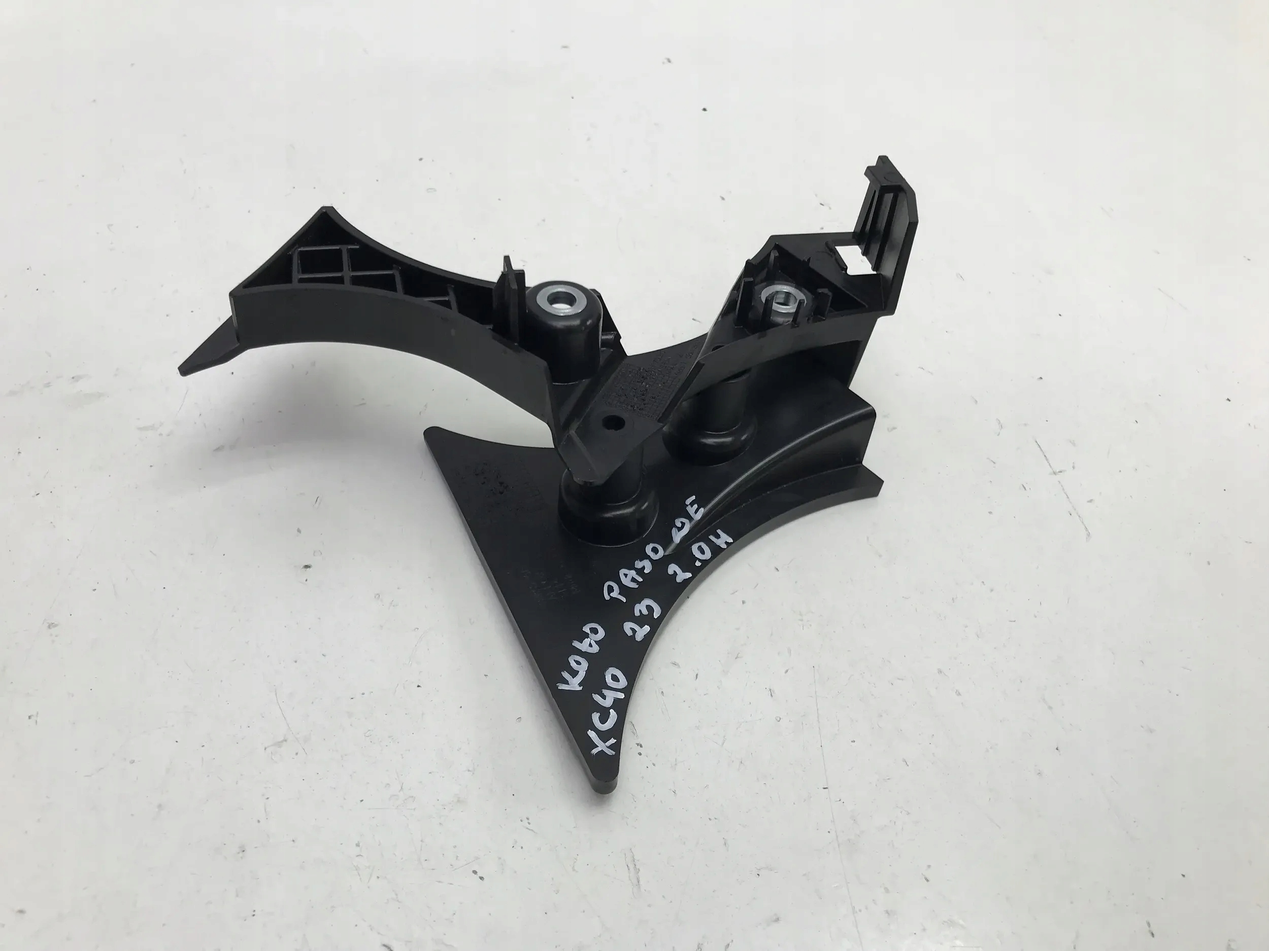 VOLVO XC 40 XC40 2023 2.0 H OSŁONA PLASTIK OBUDOWA KOŁA PASOWEGO 31657258