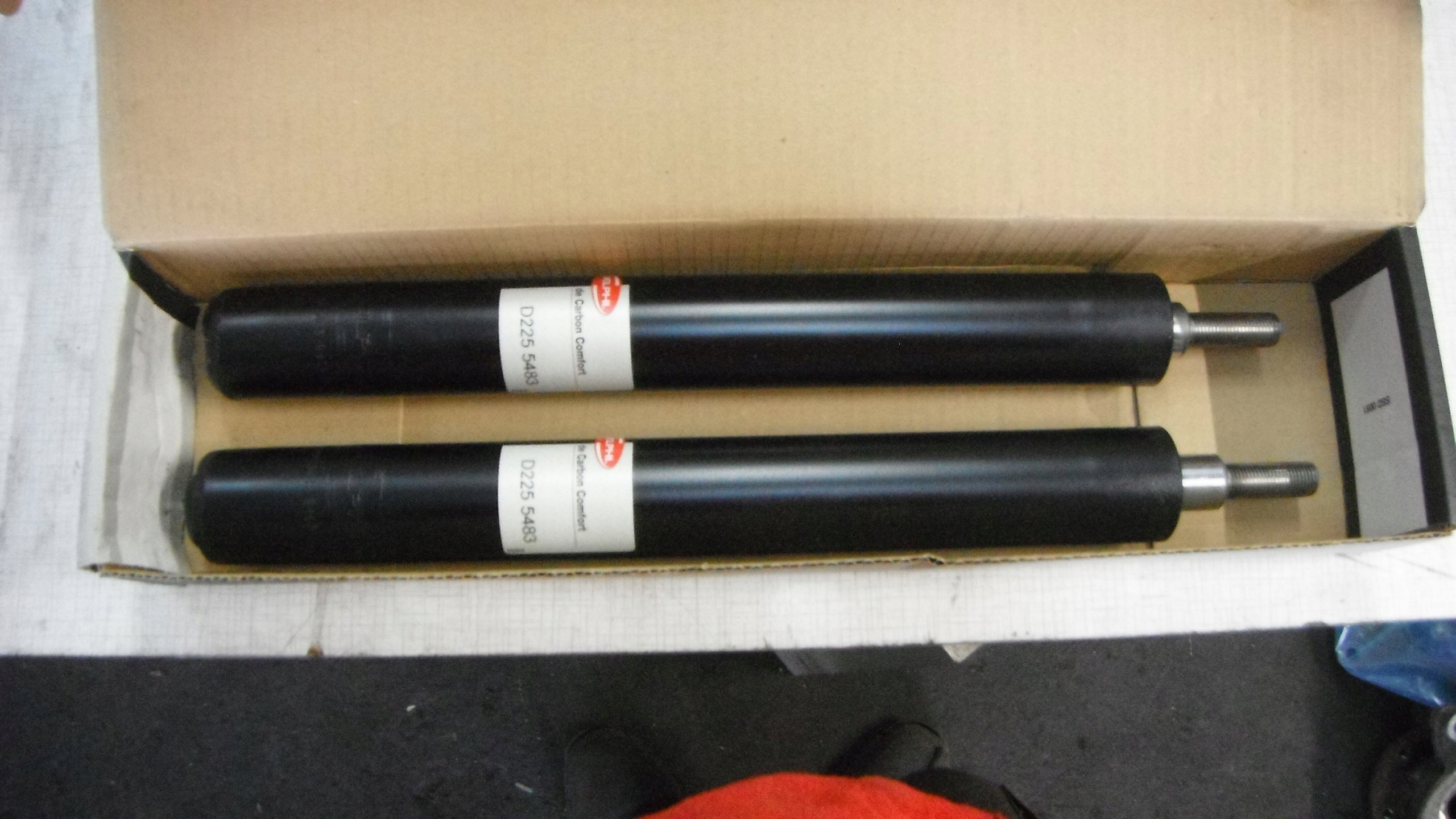 AUDI 80 78-91 AMORTYZATORY PRZÓD DELPHI