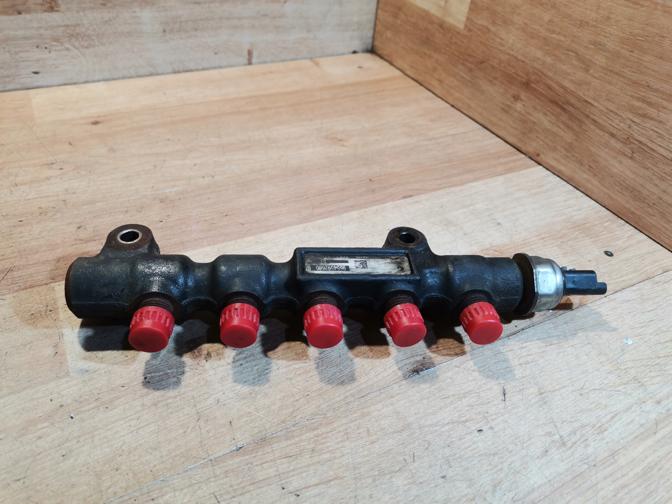 Rampe injection PEUGEOT CITROEN 1.6 HDI 9654592680