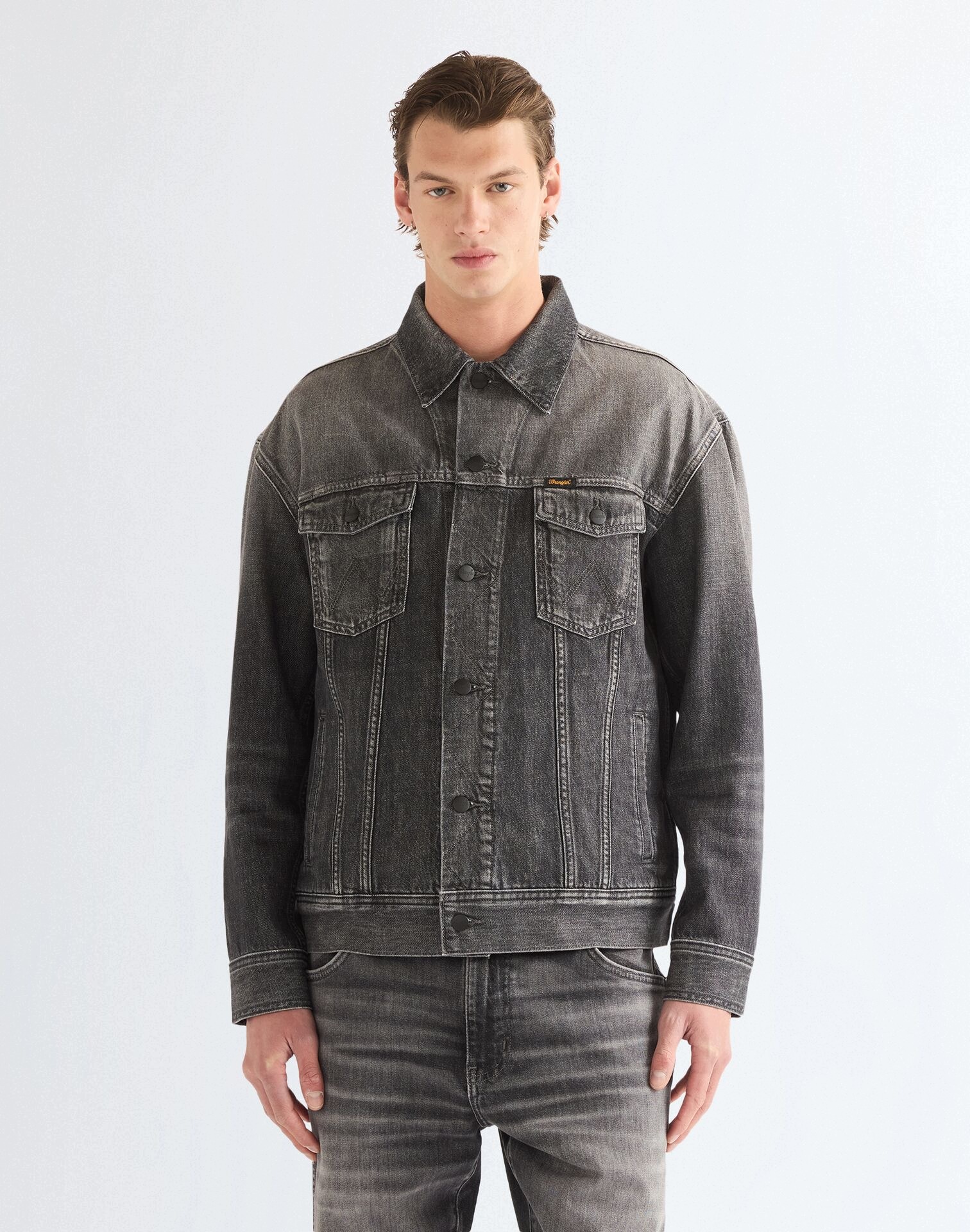 Męska Kurtka Jeansowa Wrangler Anti Fit Trucker Jacket S