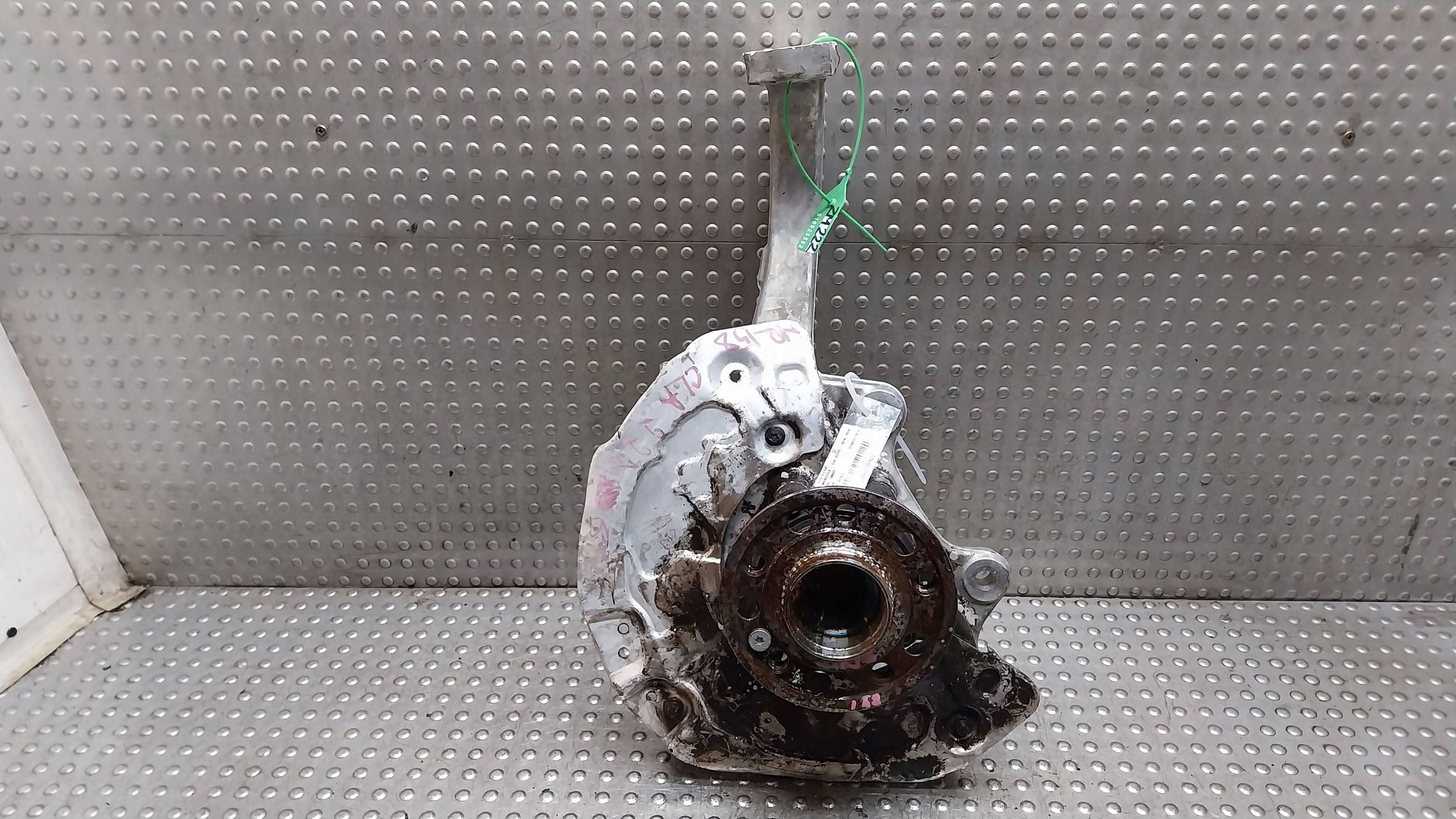 swing left front 2052100 MERCEDES W205
