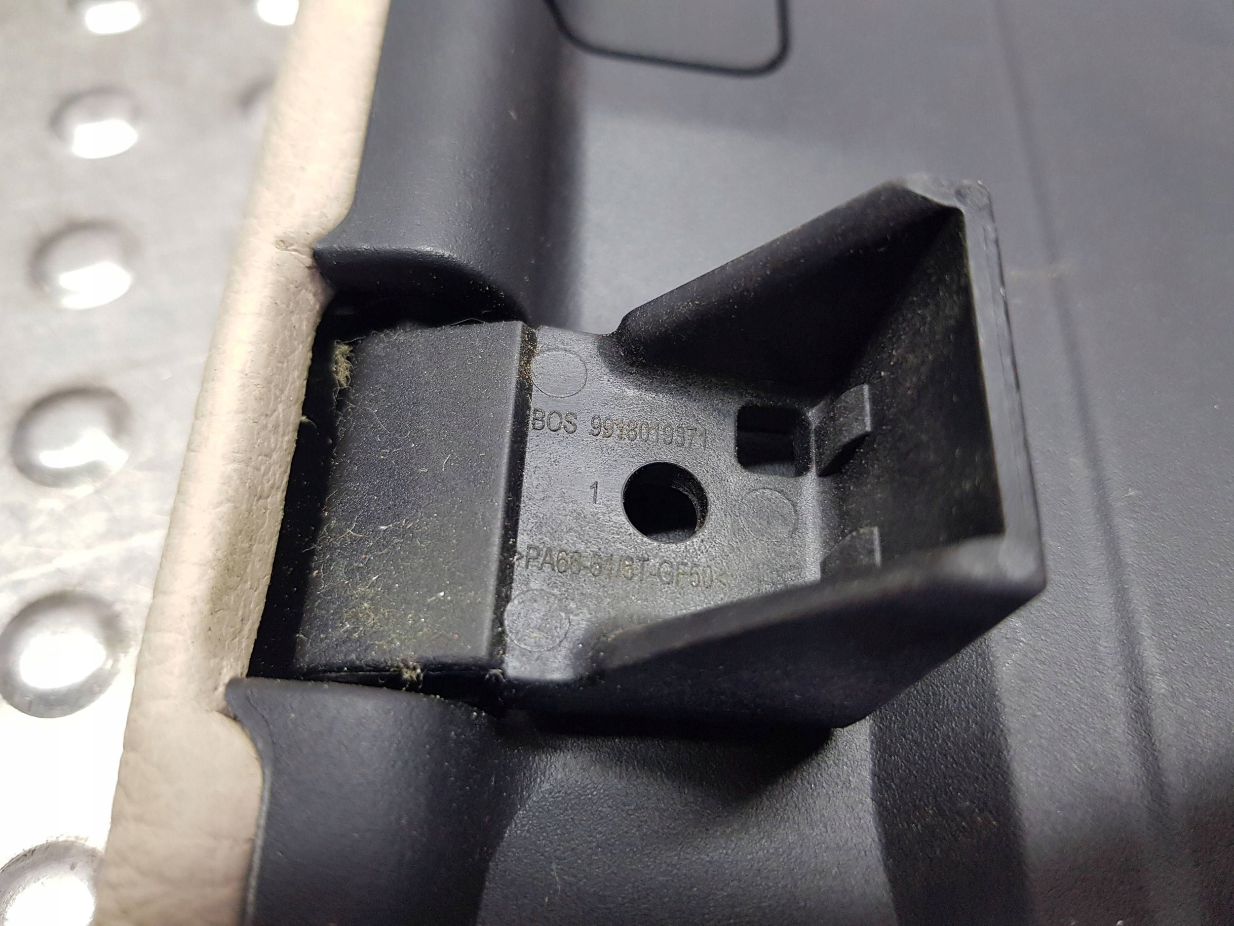 bracciolo TUNELU 9918020121 BMW G30 G31